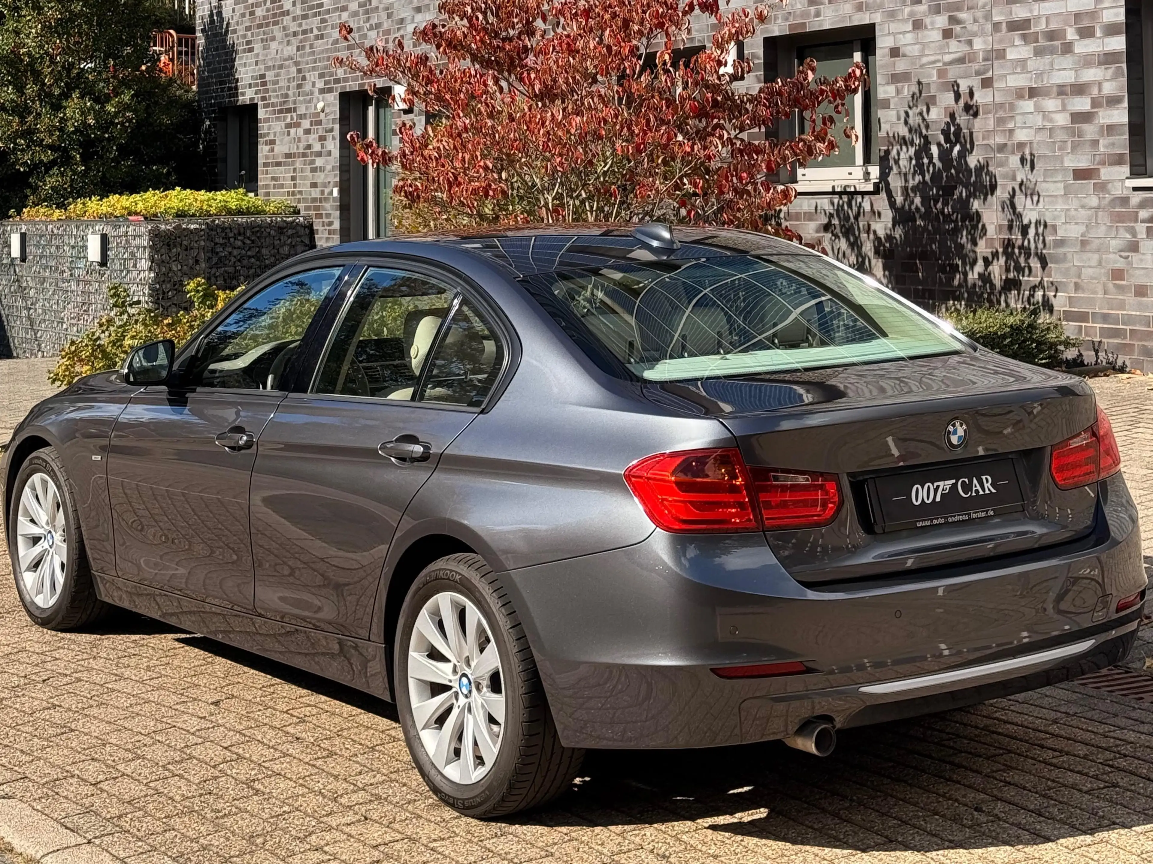 BMW 318 318 d — photo 5