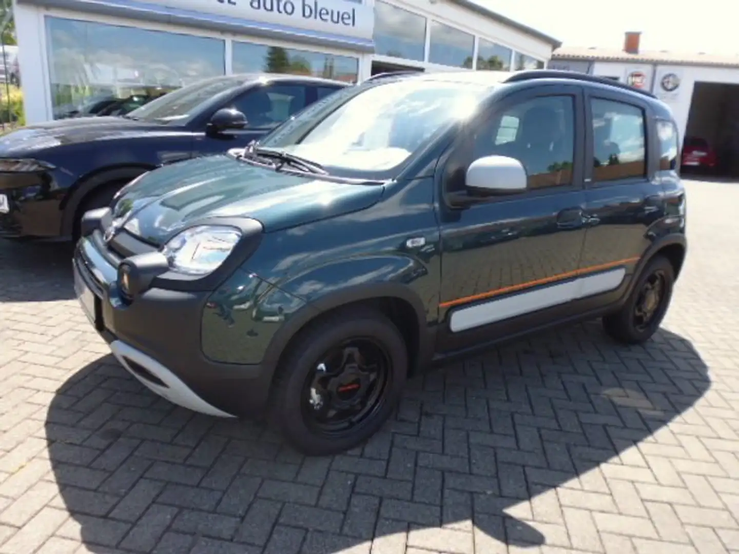 Fiat Panda 1.0 GSE Hybrid GARMIN mit Klimaautomatik Vert - 2