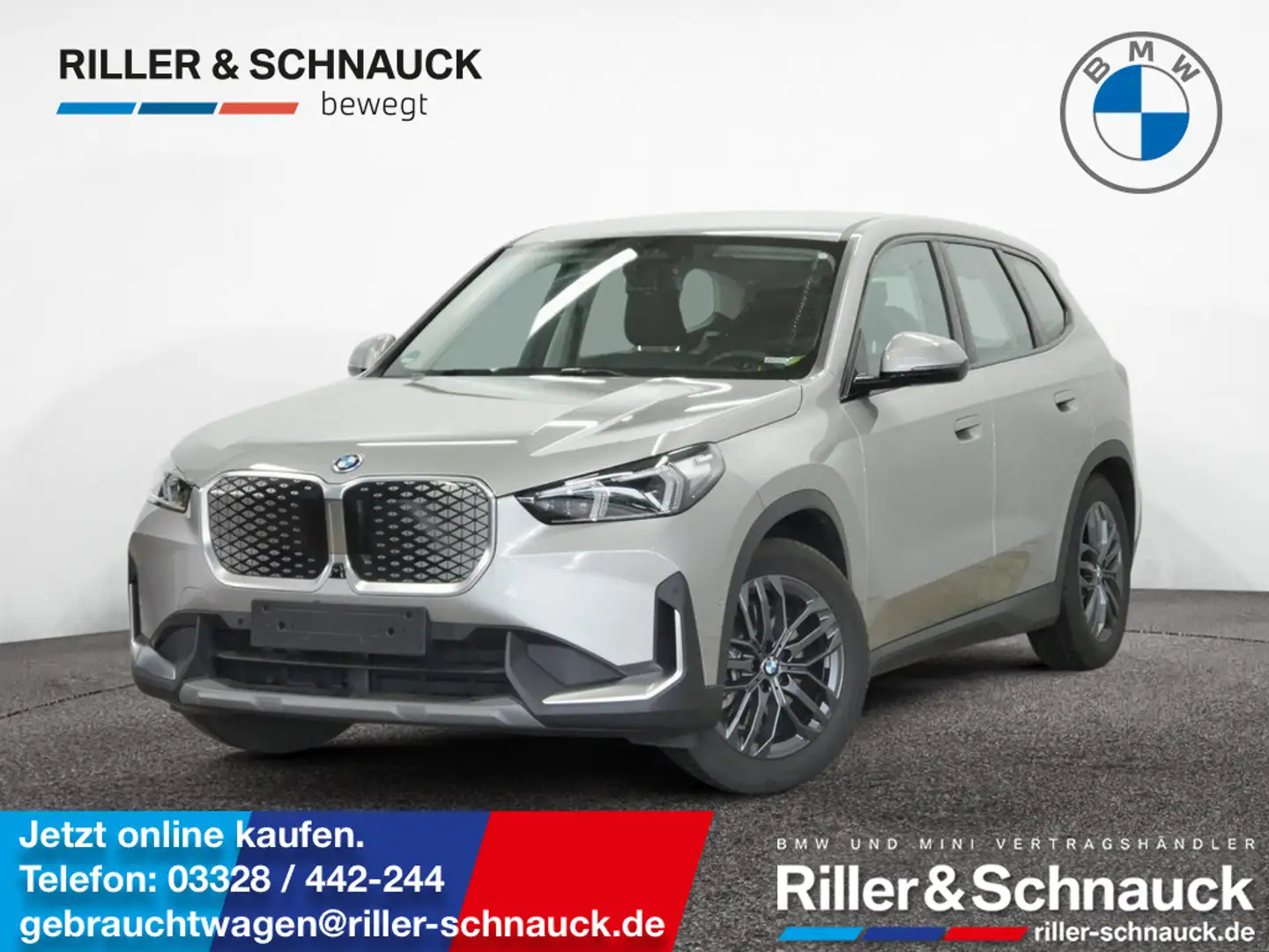 BMW iX1 xDrive30 AHK+HUD+360°KAM+LED Argent - 1