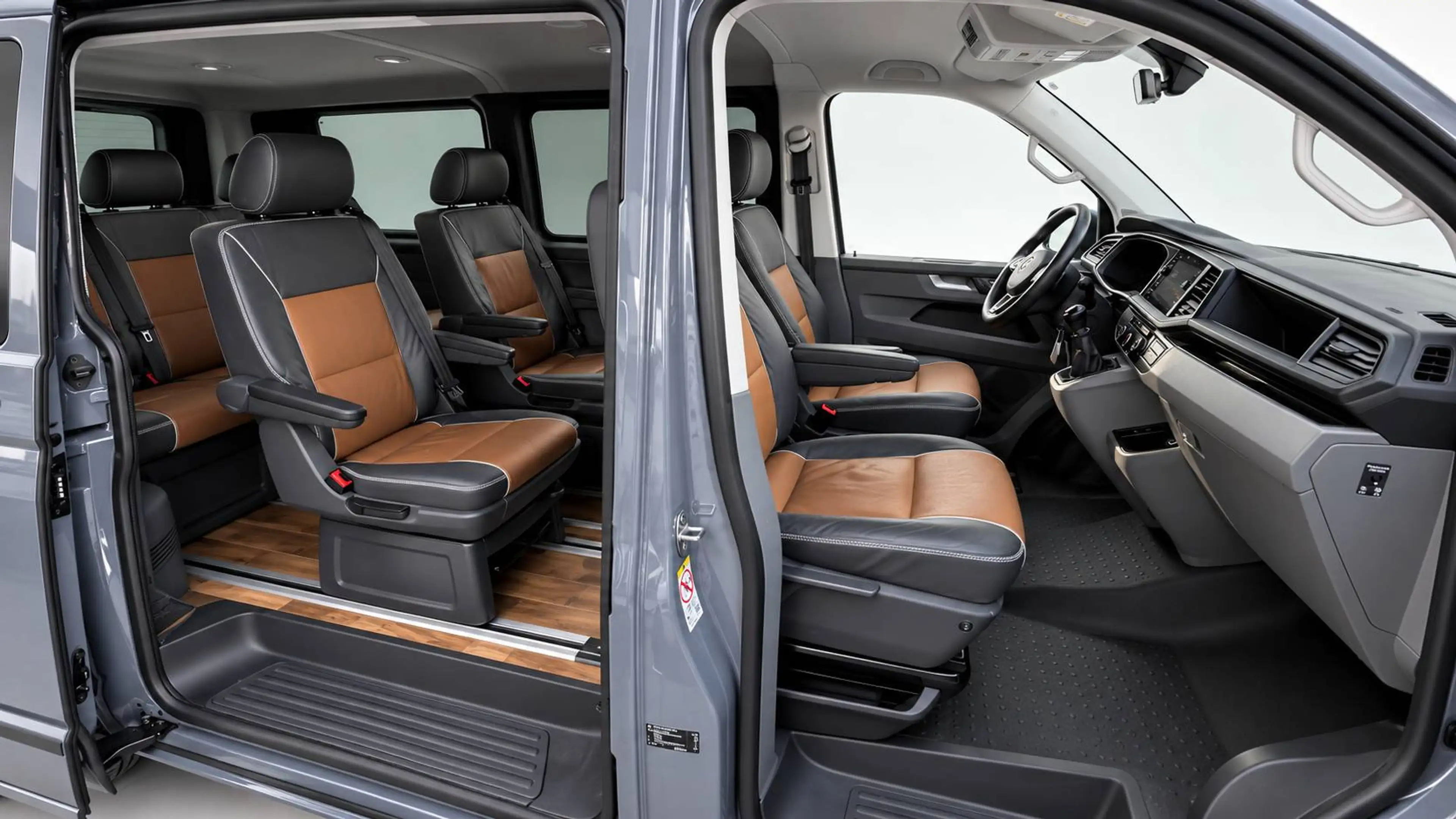 Volkswagen T6.1 Multivan PANAMERICANA-SITZGRUPPE *ELEKTROBLOCK 230V — photo 10