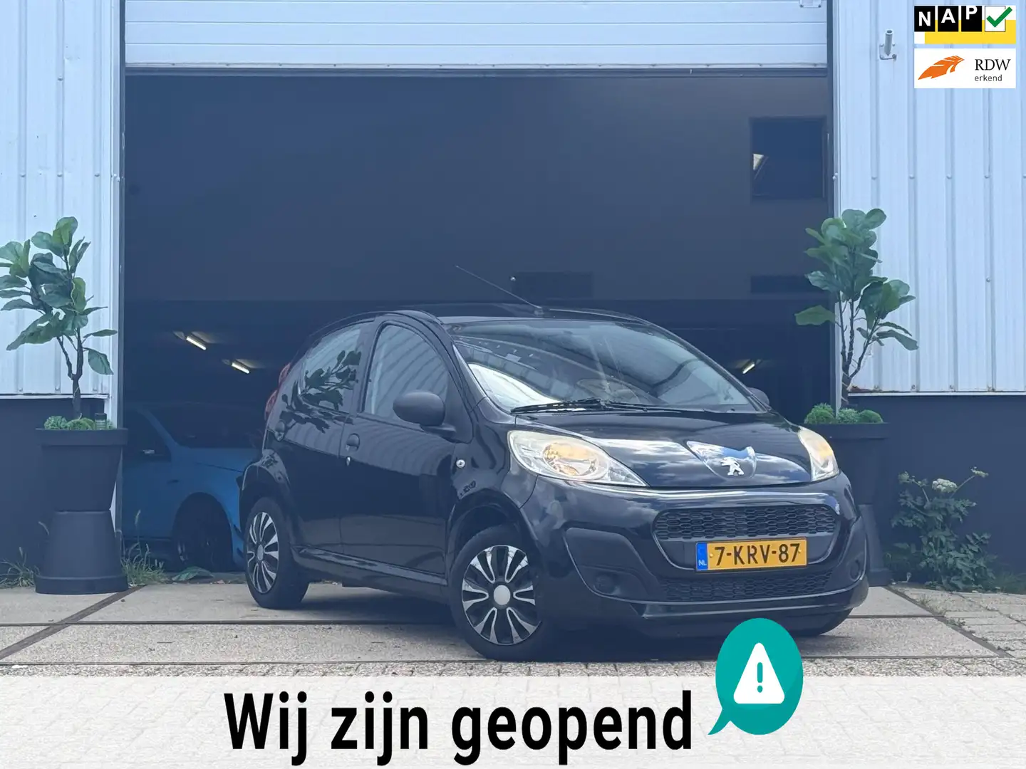 Peugeot 107 1.0 Access Accent Negru - 1