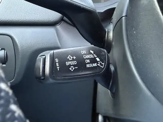 Audi Q3 view 12