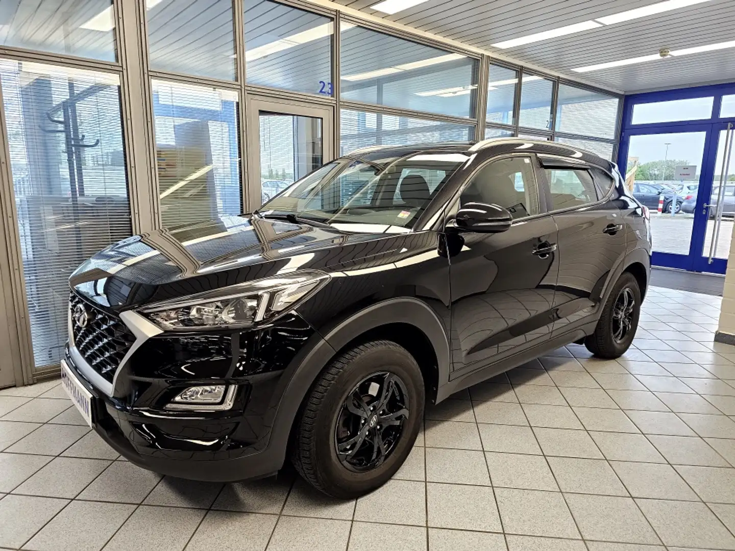 Hyundai TUCSON Style, PDC,App-Connect,Sitzheizung Schwarz - 2