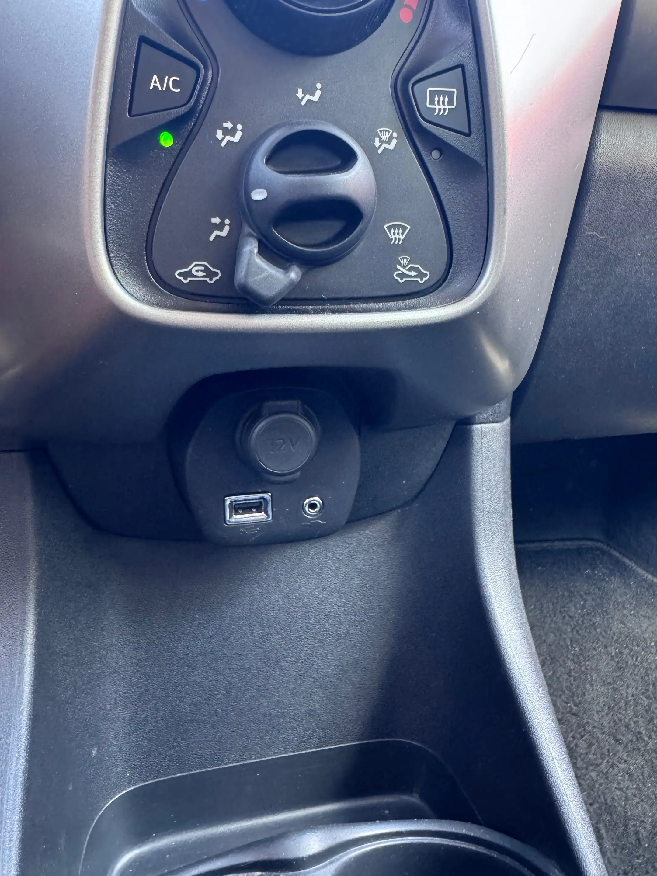 Citroen C1 C1 1.2i PureTech Feel Edition — photo 8