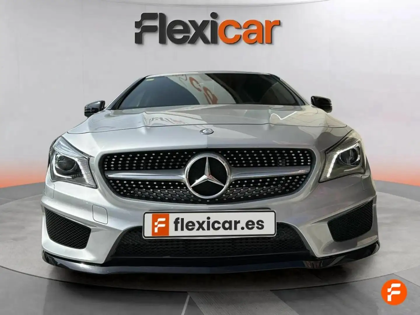 Mercedes-Benz CLA 220 CDI 4M Aut. Amarillo - 2