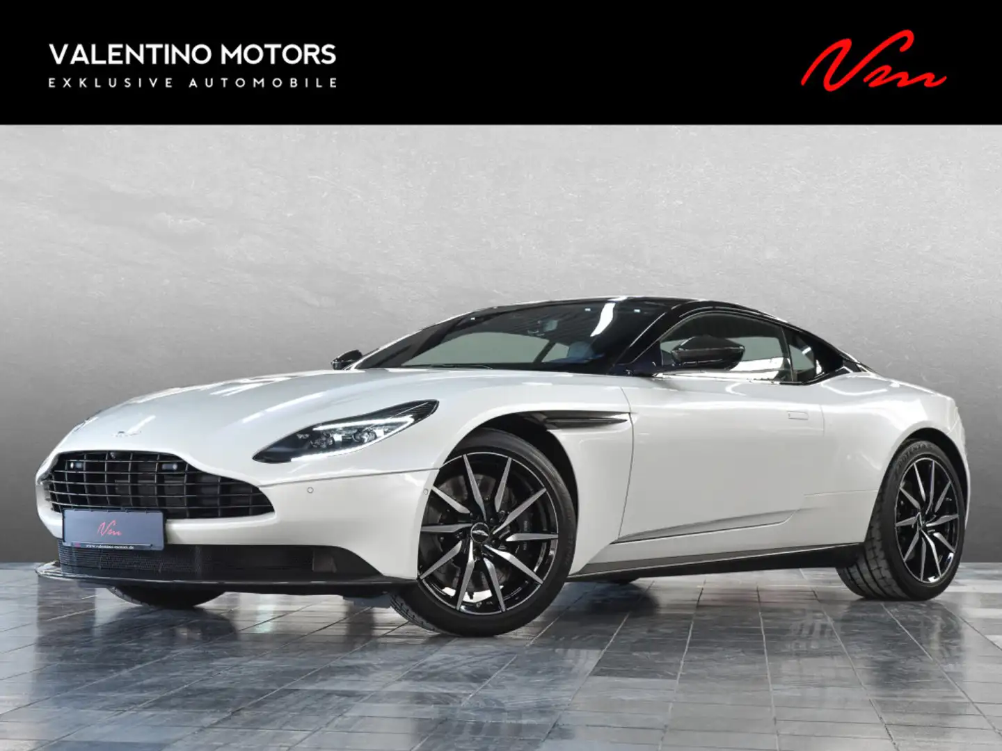 Aston Martin DB11 Carbon | B&O | 360° | Sitzheizung + Lüftung Biały - 1