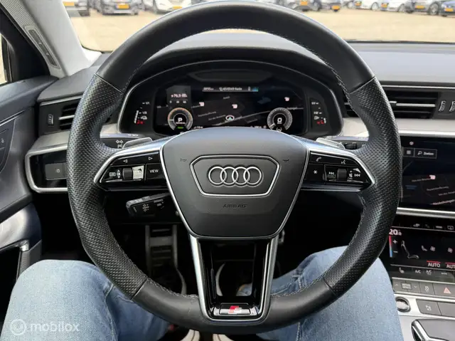 Audi A6 view 13