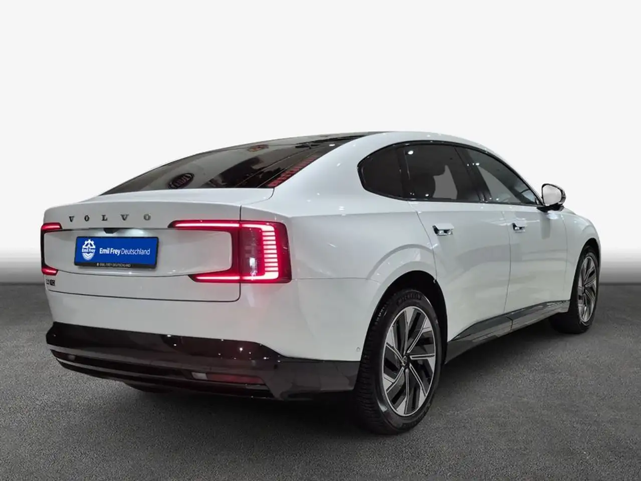 Volvo ES90 2026