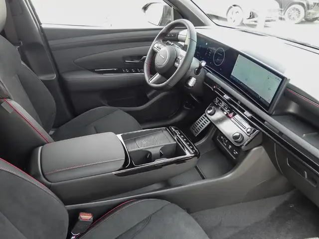 Hyundai Tucson view 4