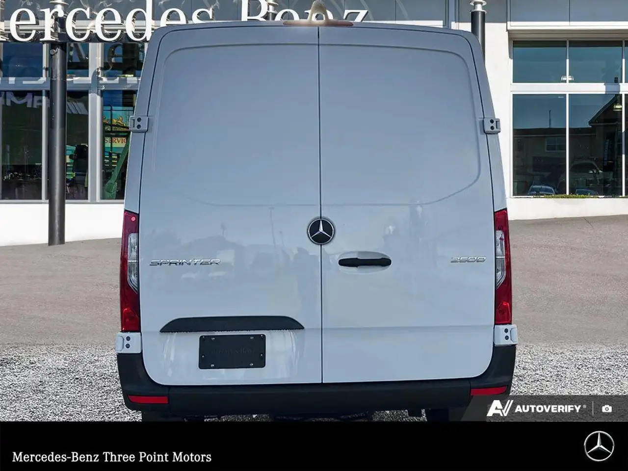 Mercedes-Benz Sprinter снимка Mercedes-Benz Sprinter