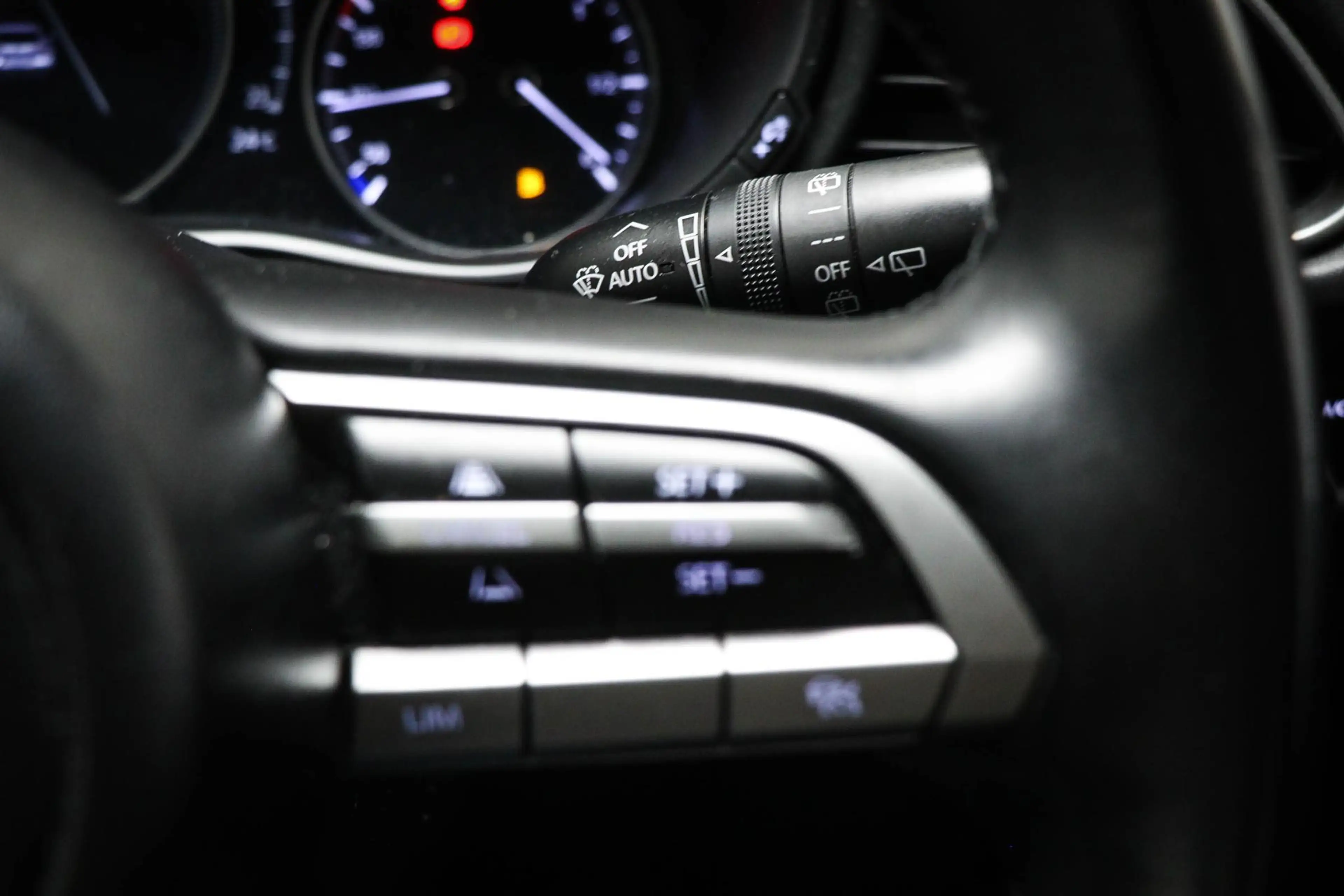 Mazda CX-30 2.0 e-SkyActiv-G M Hybrid | HEAD UP | DAB | APPLE — photo 34