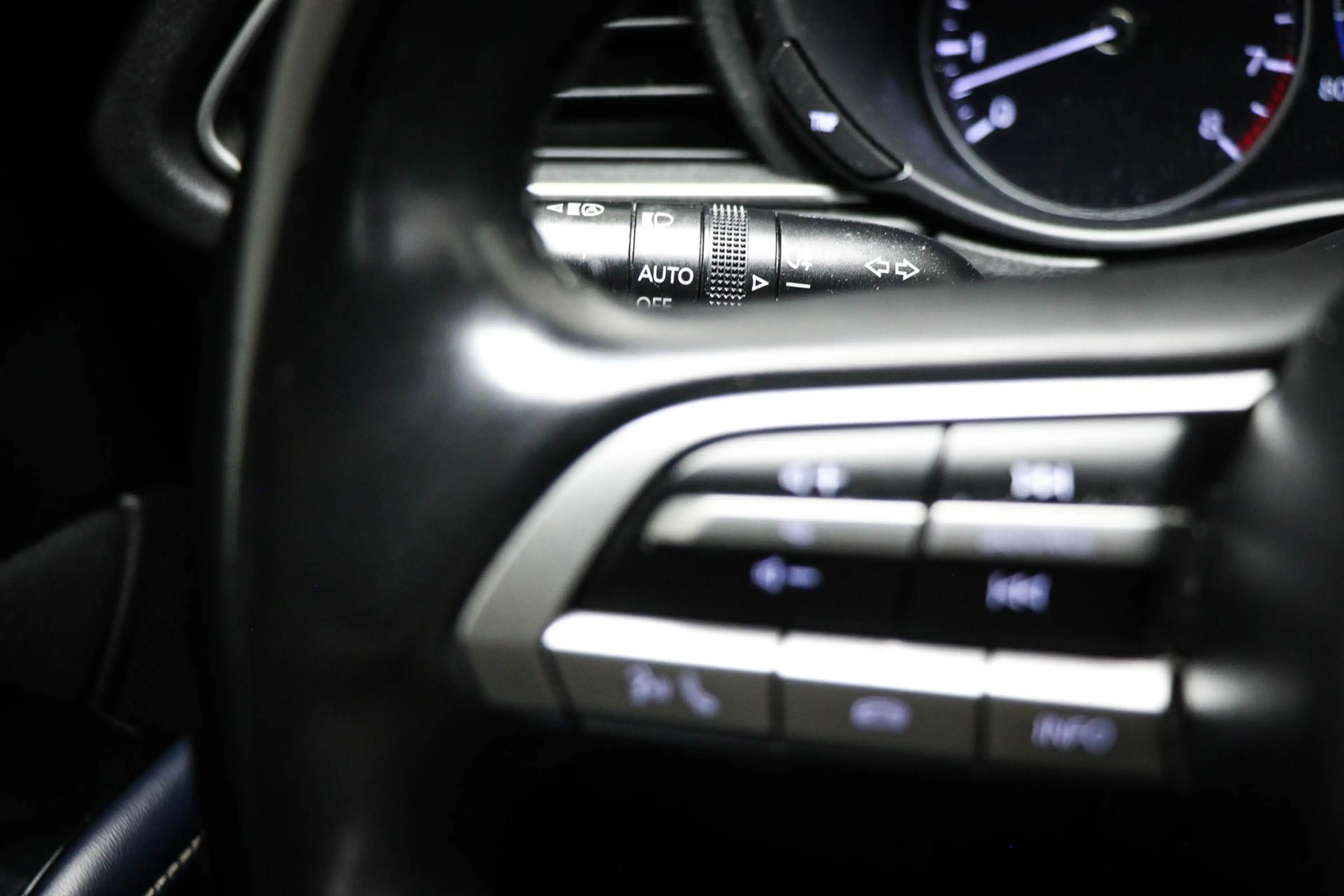 Mazda CX-30 2.0 e-SkyActiv-G M Hybrid | HEAD UP | DAB | APPLE — photo 31