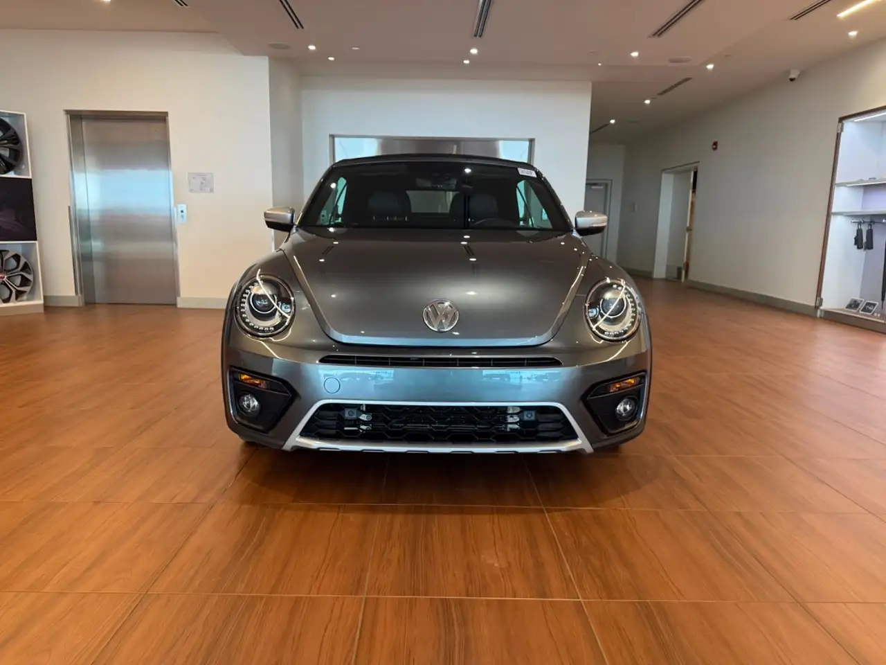 Volkswagen Beetle photo Volkswagen Beetle
