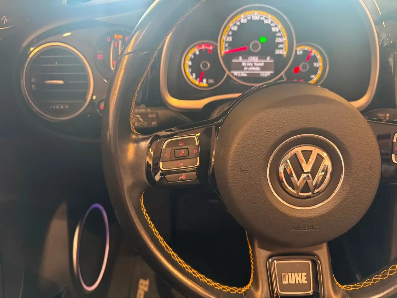Volkswagen Beetle photo Volkswagen Beetle