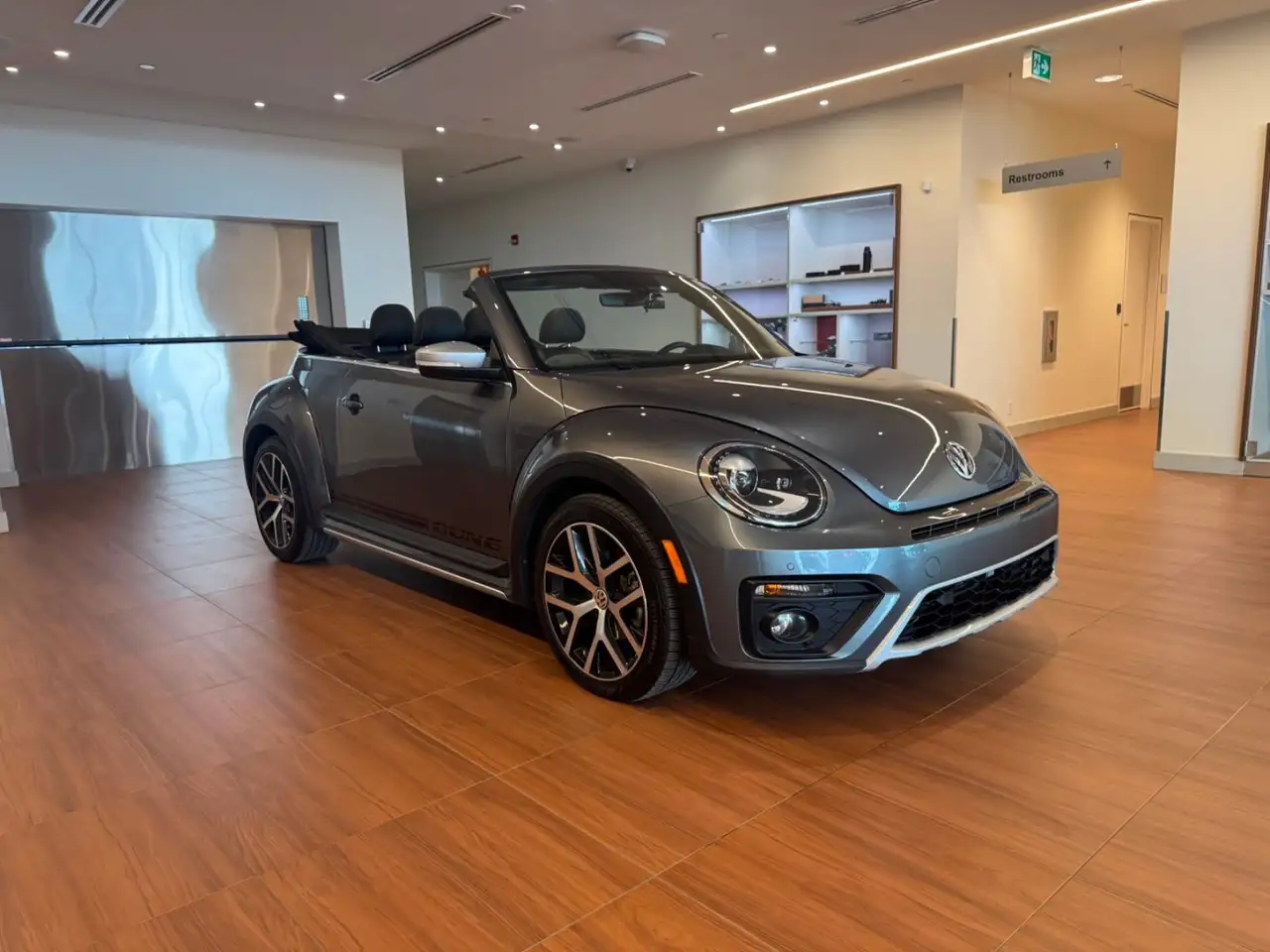 Volkswagen Beetle photo Volkswagen Beetle