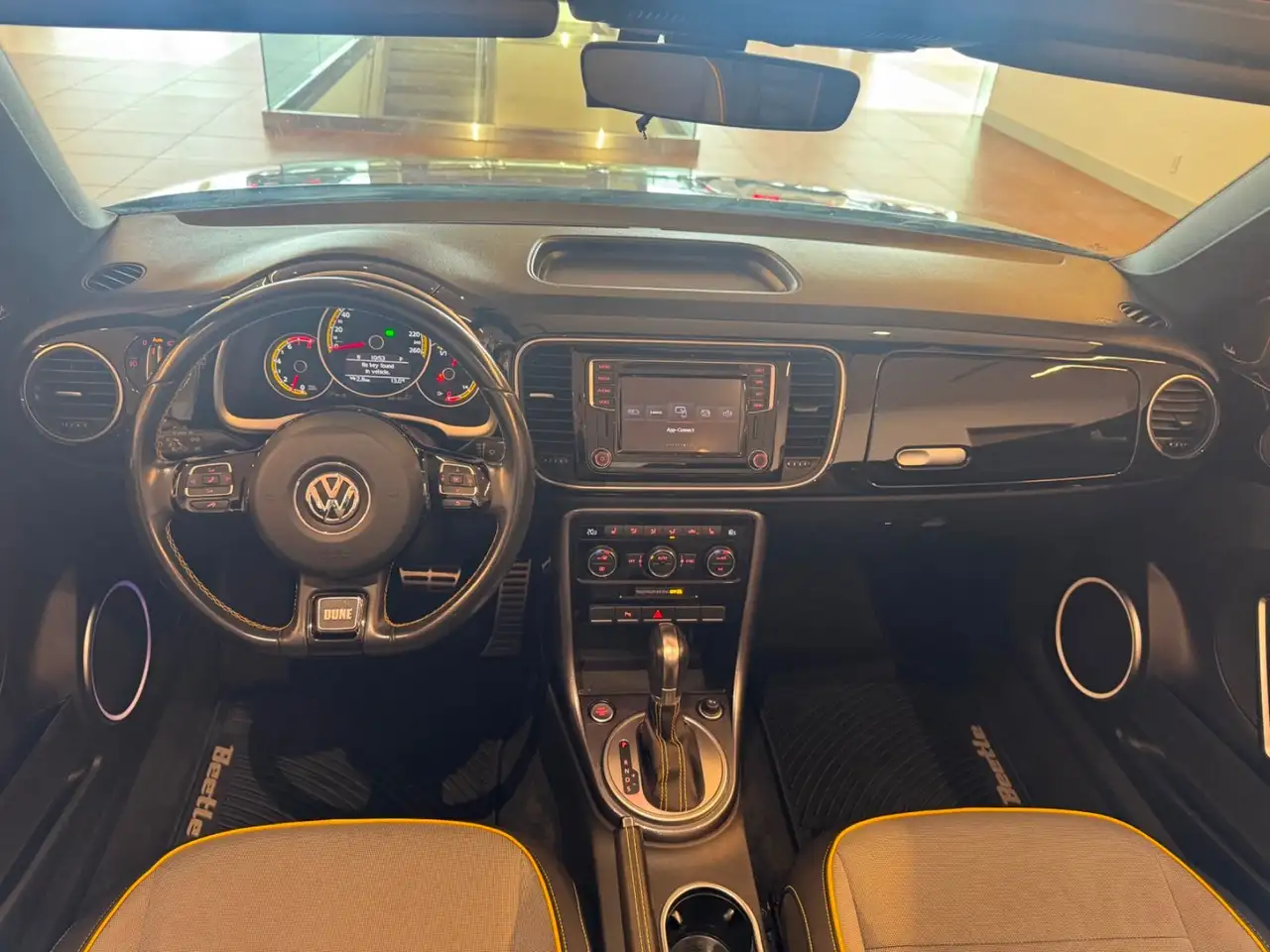 Volkswagen Beetle photo Volkswagen Beetle