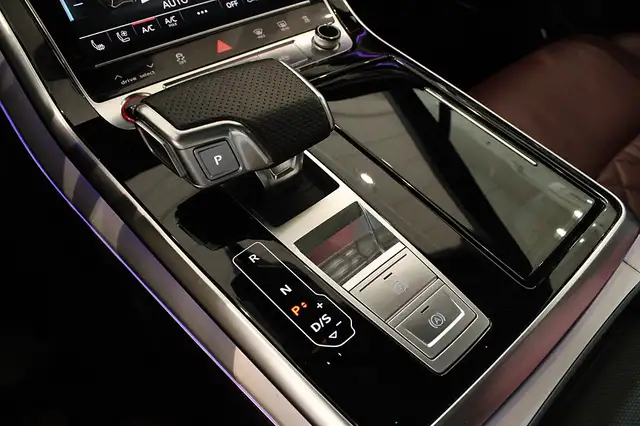 Audi SQ7 TFSI quattro Tiptronic **7-Sitzer** Ansicht 32