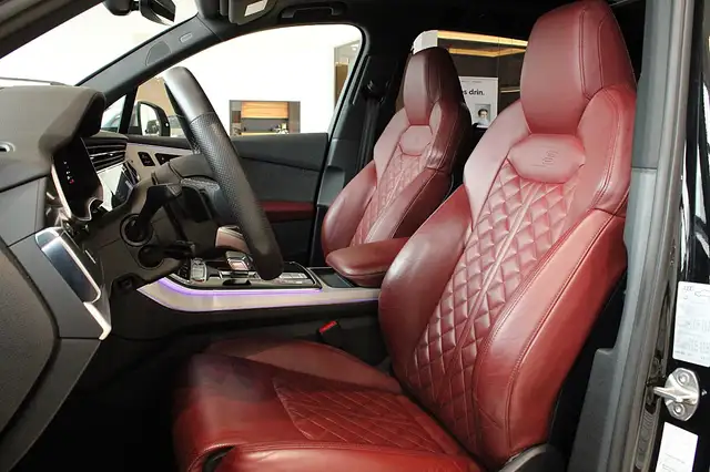 Audi SQ7 TFSI quattro Tiptronic **7-Sitzer** Ansicht 14