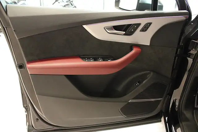 Audi SQ7 TFSI quattro Tiptronic **7-Sitzer** Ansicht 13