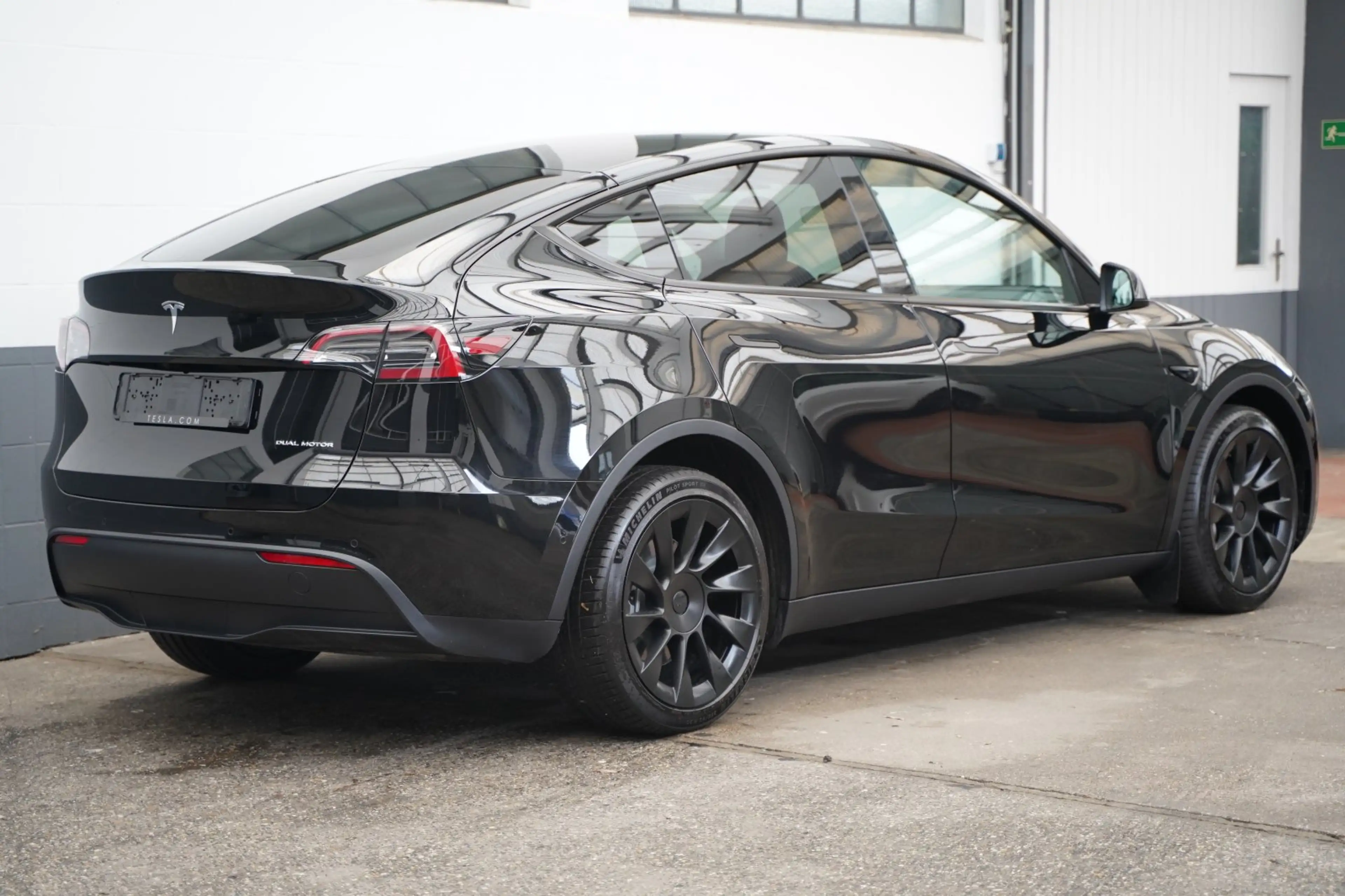 Tesla Model Y Long Range AWD *20-Zoll*Mwst. ausweisbar* — photo 16