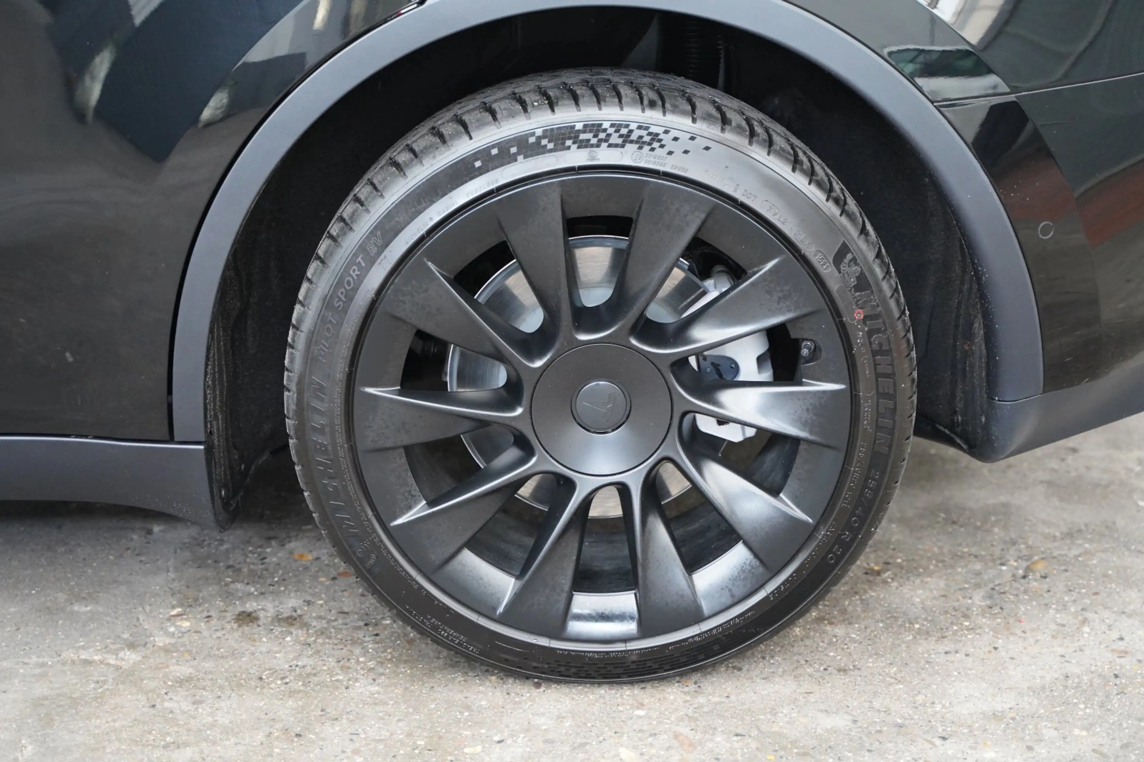 Tesla Model Y Long Range AWD *20-Zoll*Mwst. ausweisbar* — photo 13