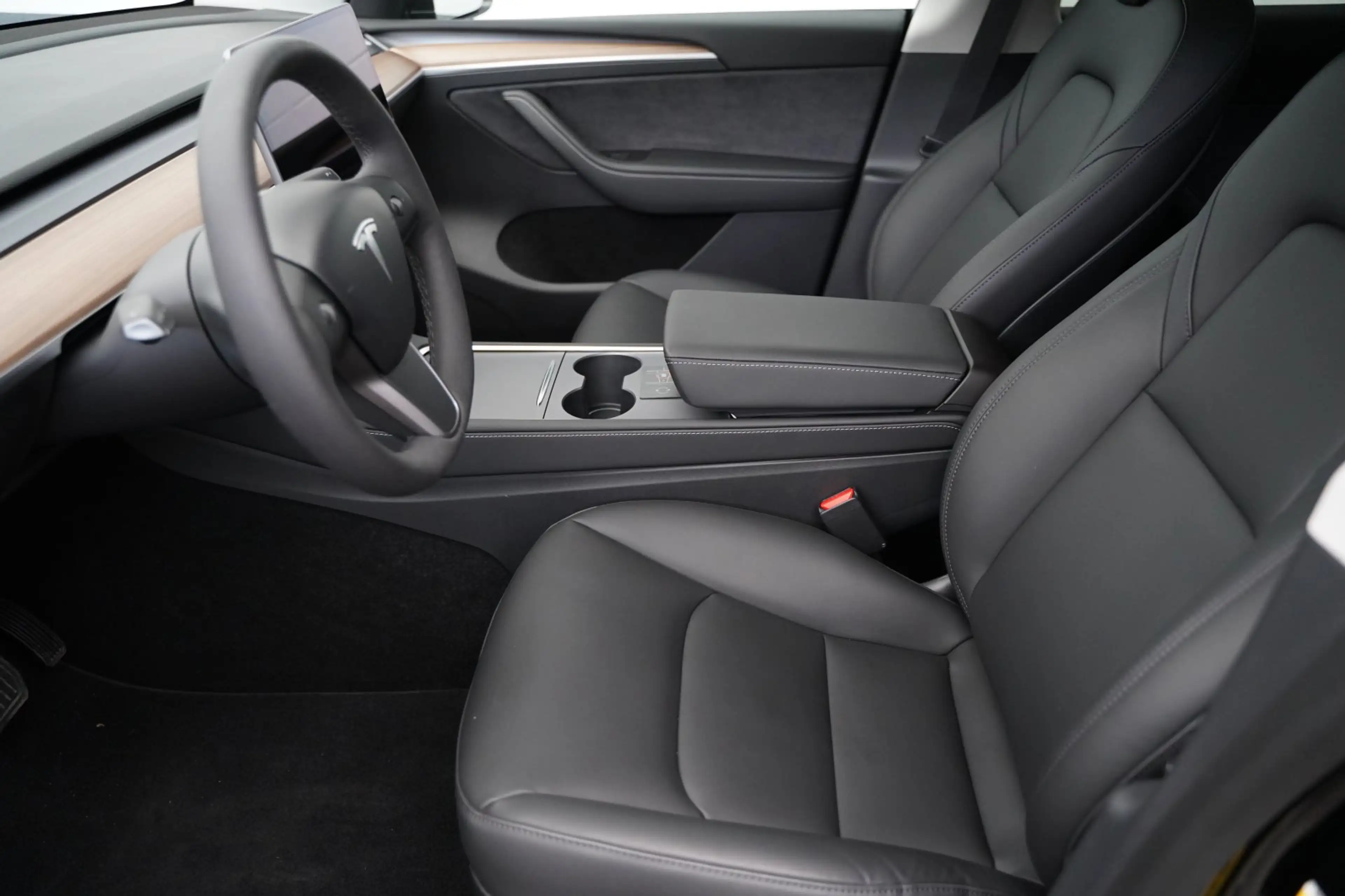 Tesla Model Y Long Range AWD *20-Zoll*Mwst. ausweisbar* — photo 10