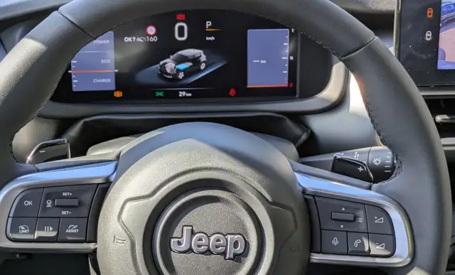 Jeep Avenger view 6