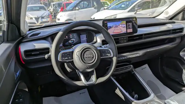 Jeep Avenger view 5