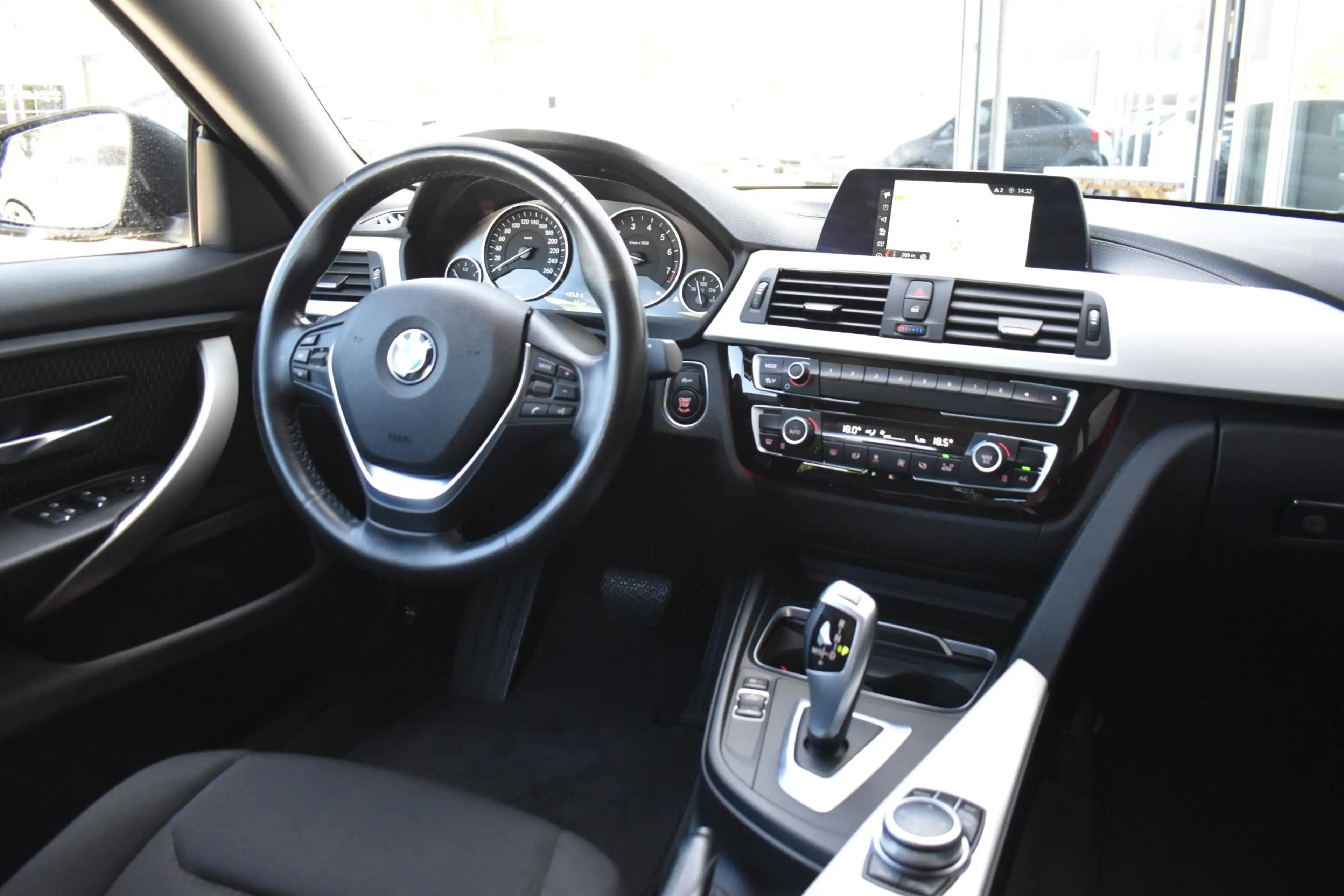 BMW 418 4-serie Gran Coupé 418i ECC LMV NAVIGATIE XENON — photo 4