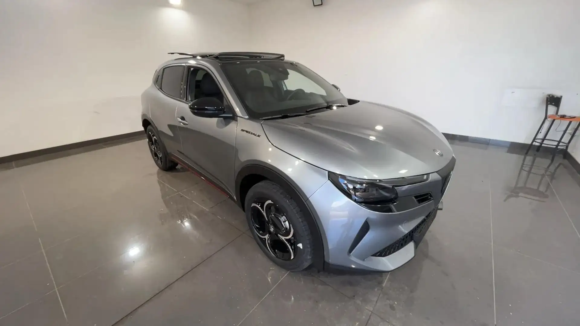 Alfa Romeo Junior ALFA ROMEO Junior 1.2 145 CV Speciale eDCT6 - TE Gris - 1