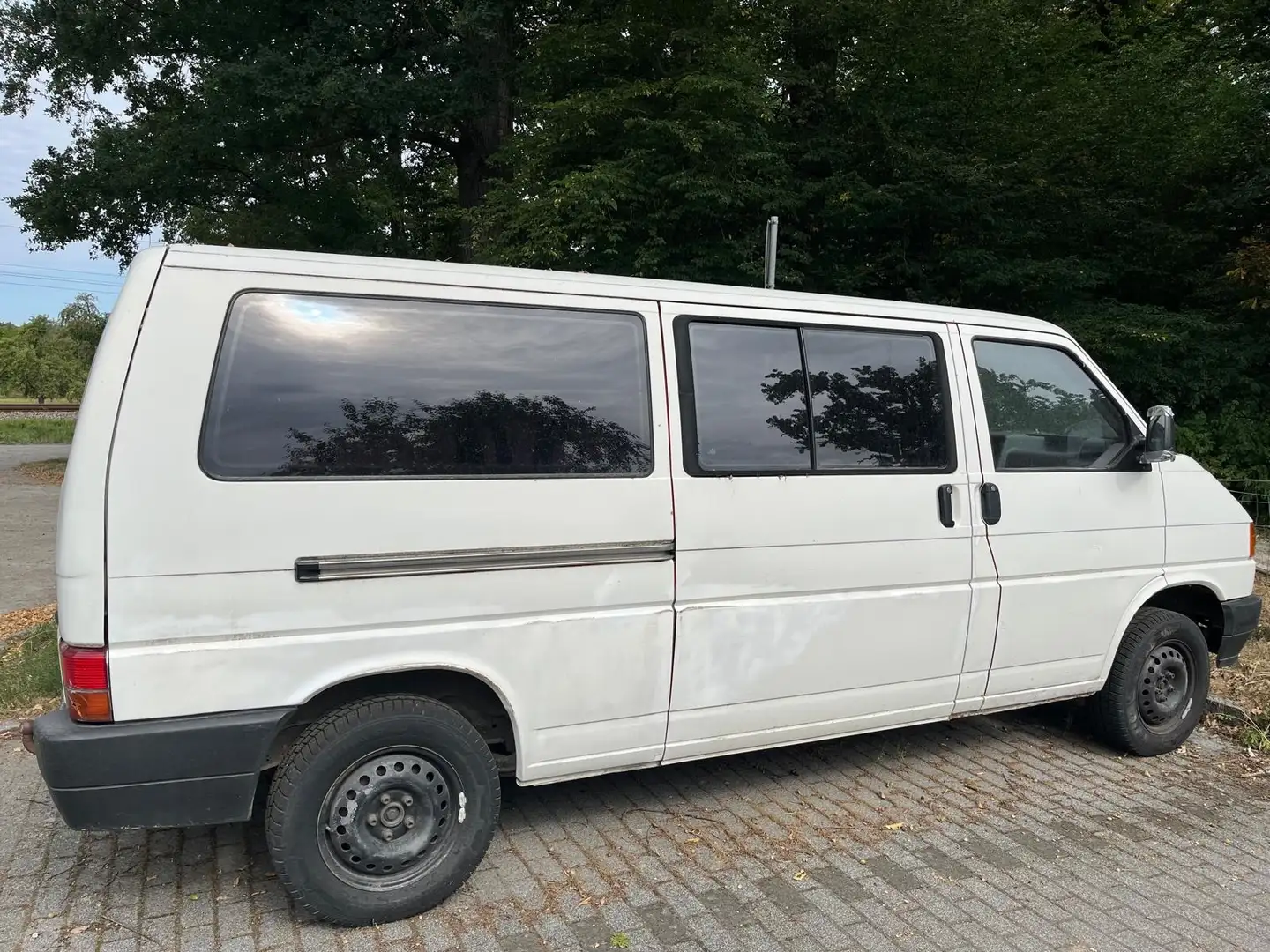 Volkswagen T4 T4/MULTIVAN/CARAVELLE Transporter 70B 1C2 Weiß - 1