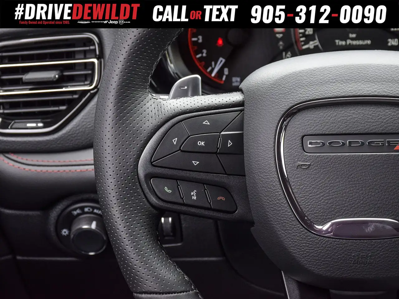 Dodge Durango снимка Dodge Durango