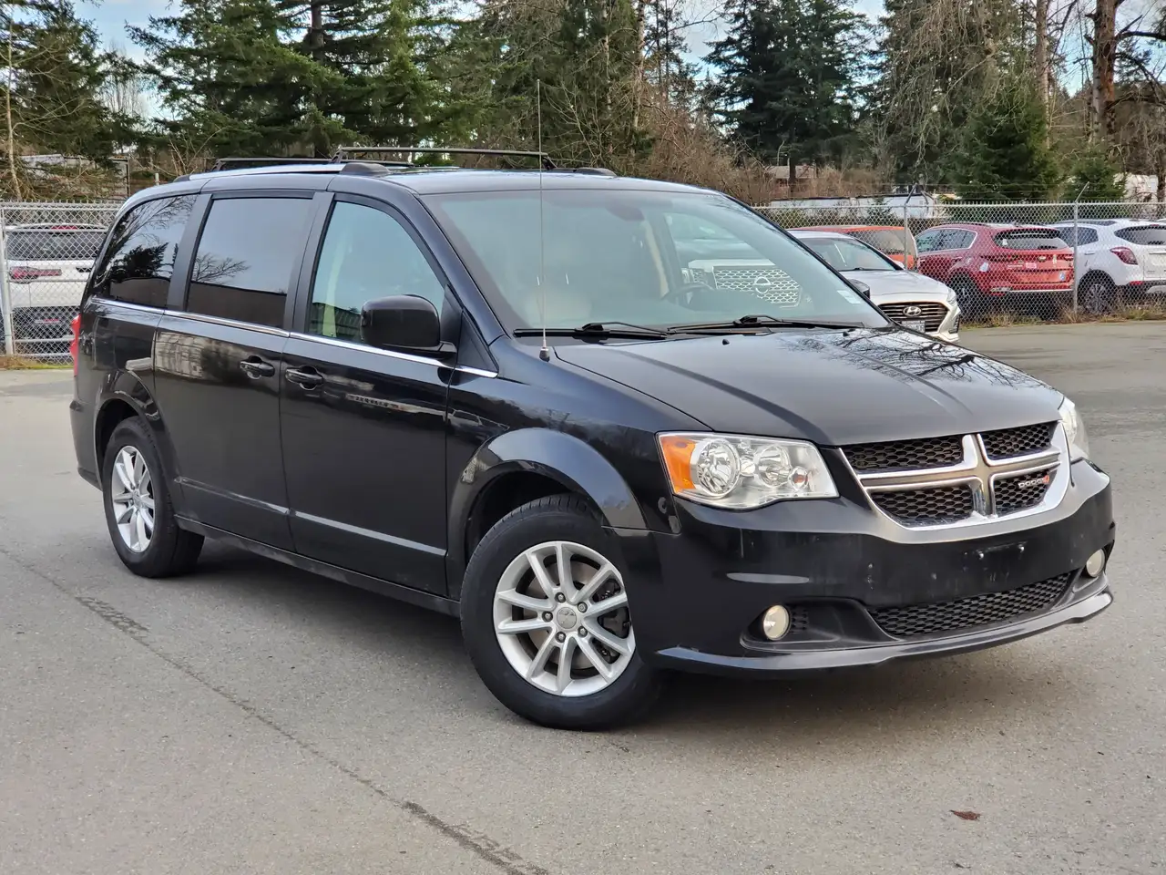 Dodge Grand Caravan снимка Dodge Grand Caravan