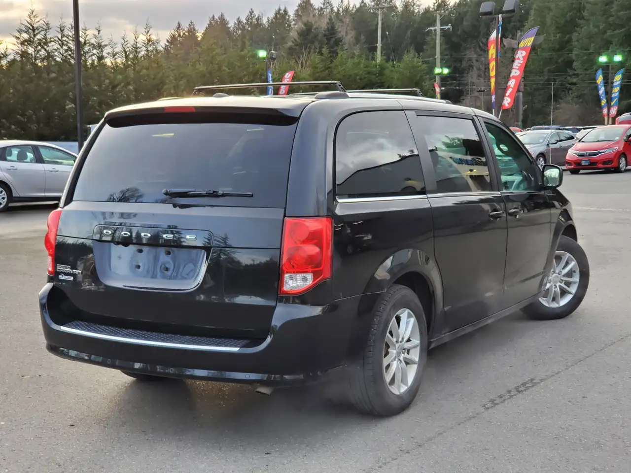 Dodge Grand Caravan снимка Dodge Grand Caravan