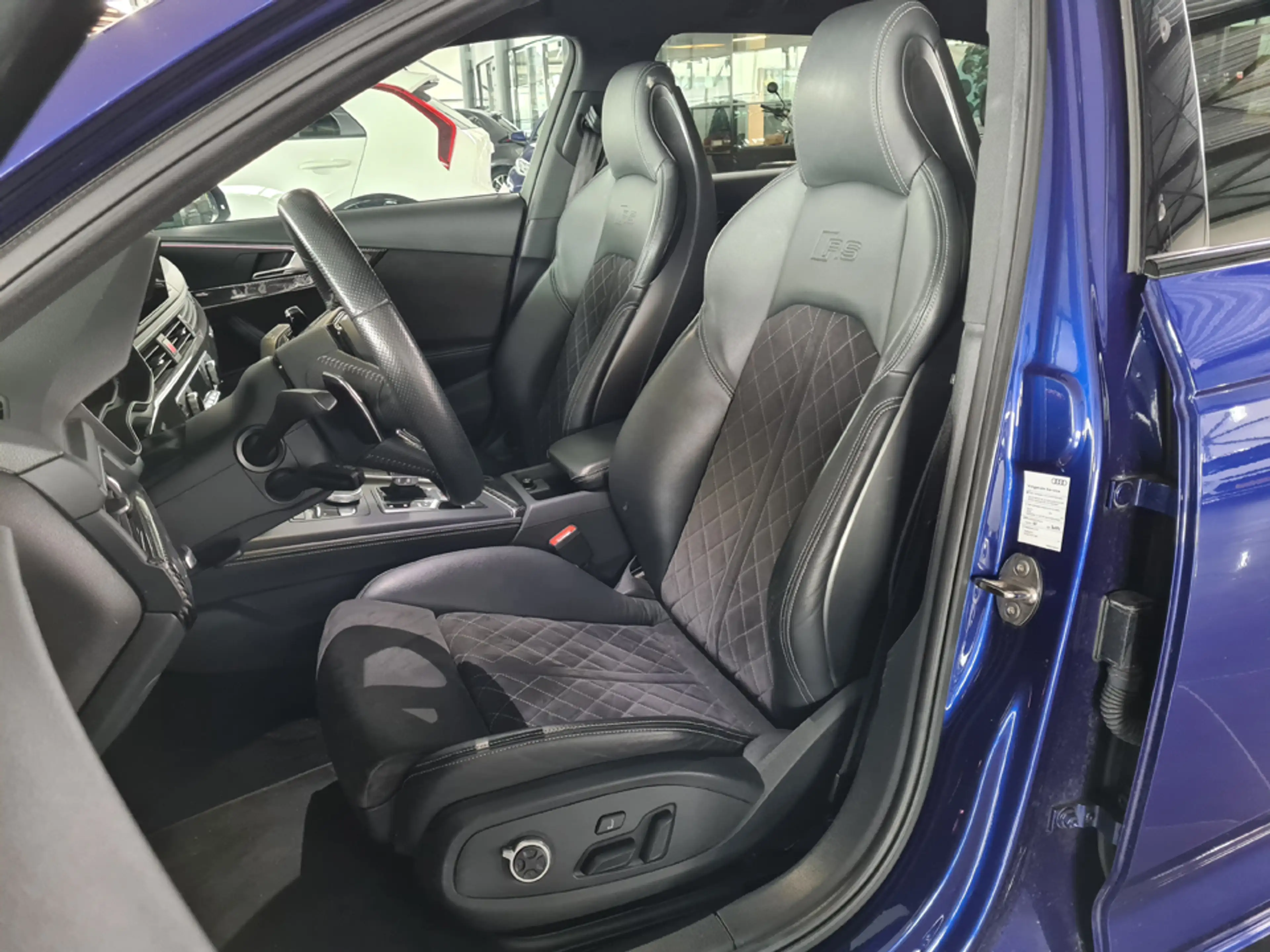 Audi RS4 Avant 2.9 TFSI RS 4 quattro 450pk /B&O/Massage/Led — photo 2