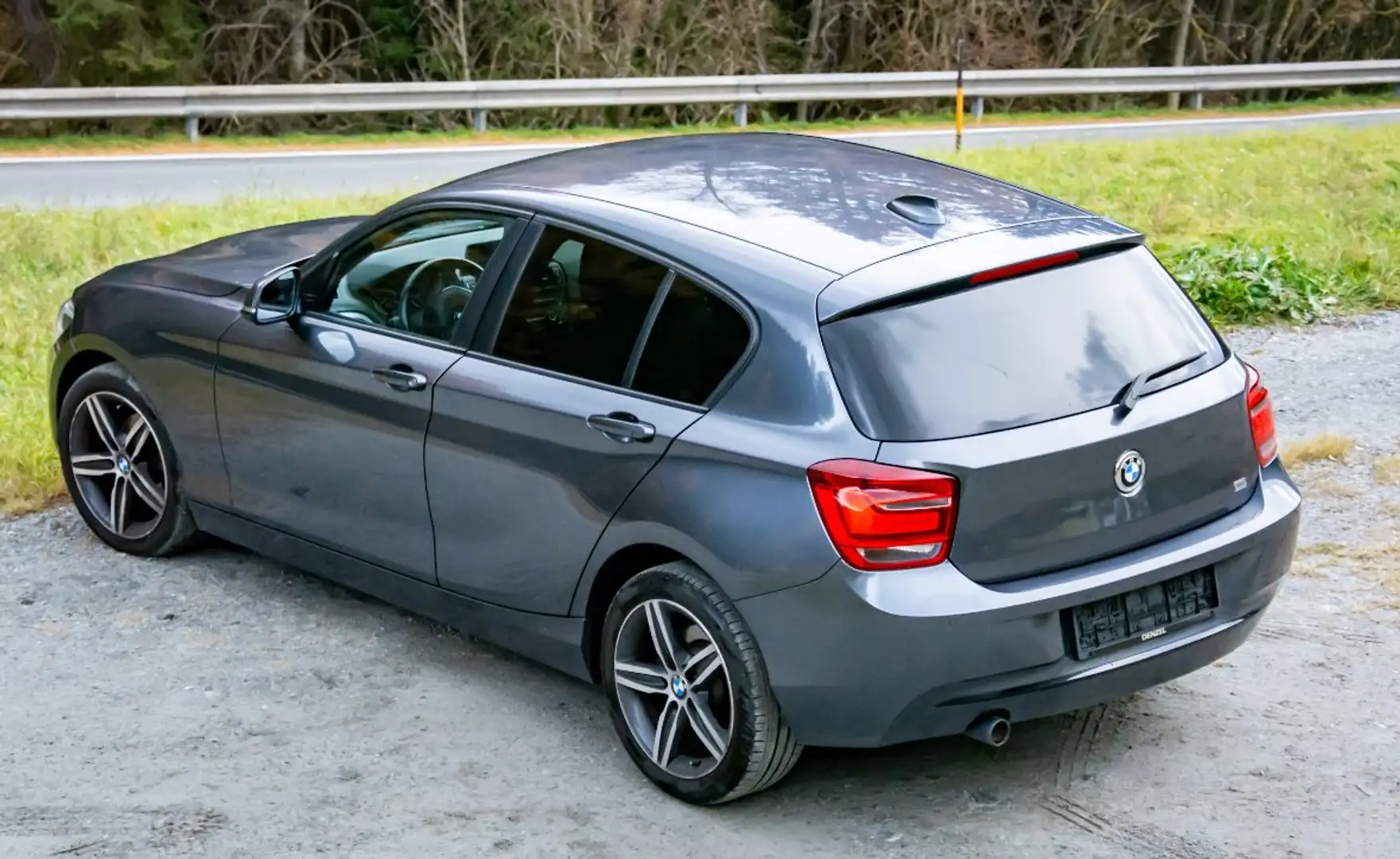 BMW 118 118d Österreich-Paket Aut. Österreich-Paket Grau - 1