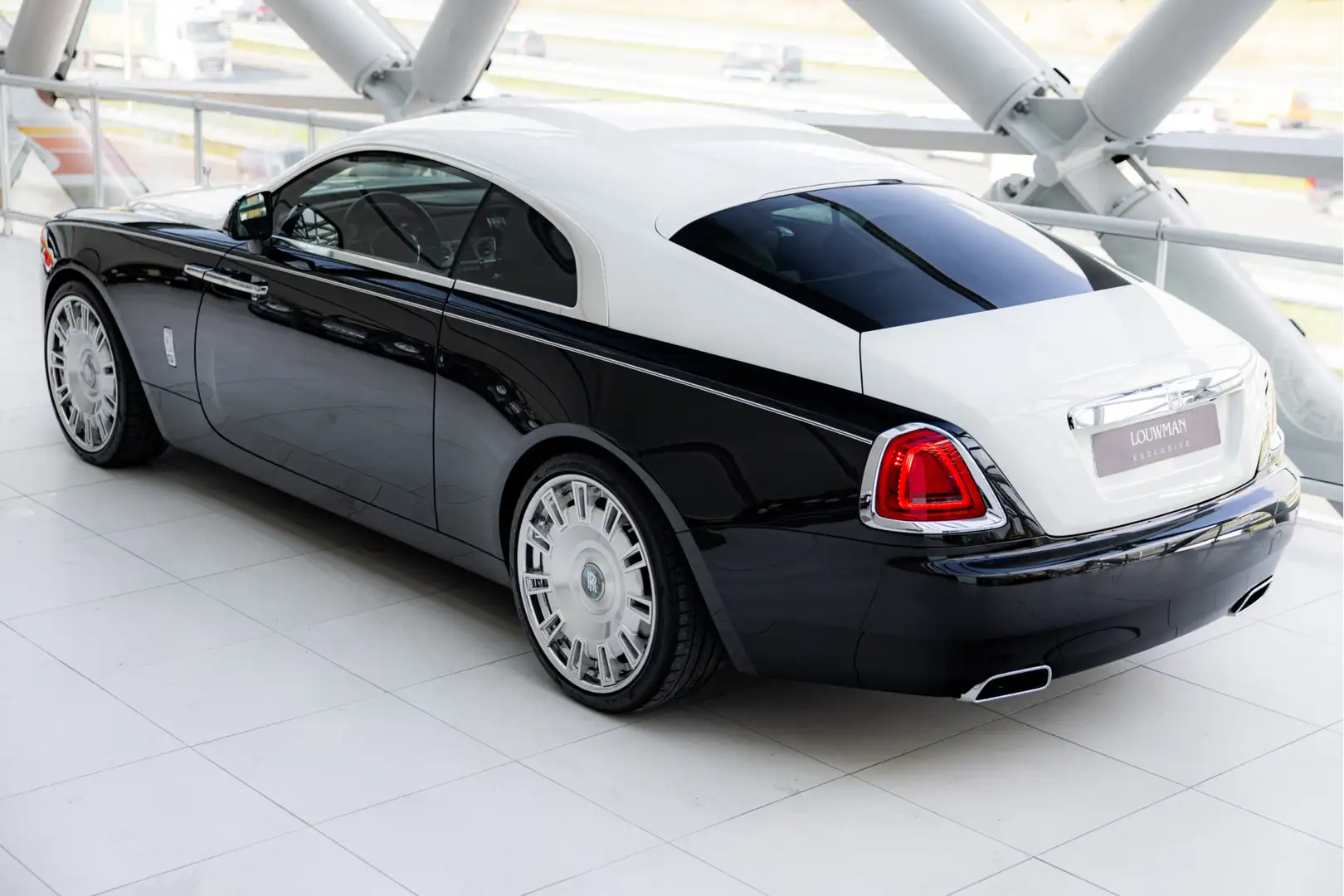 Rolls-Royce Wraith 6.6 V12 | Two-Tone | Starlight | AG Wheels | Schwarz - 2
