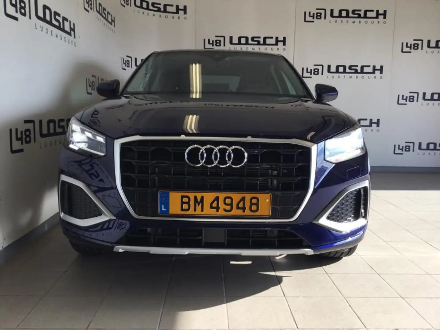 Audi Q2 Advanced Синій - 2