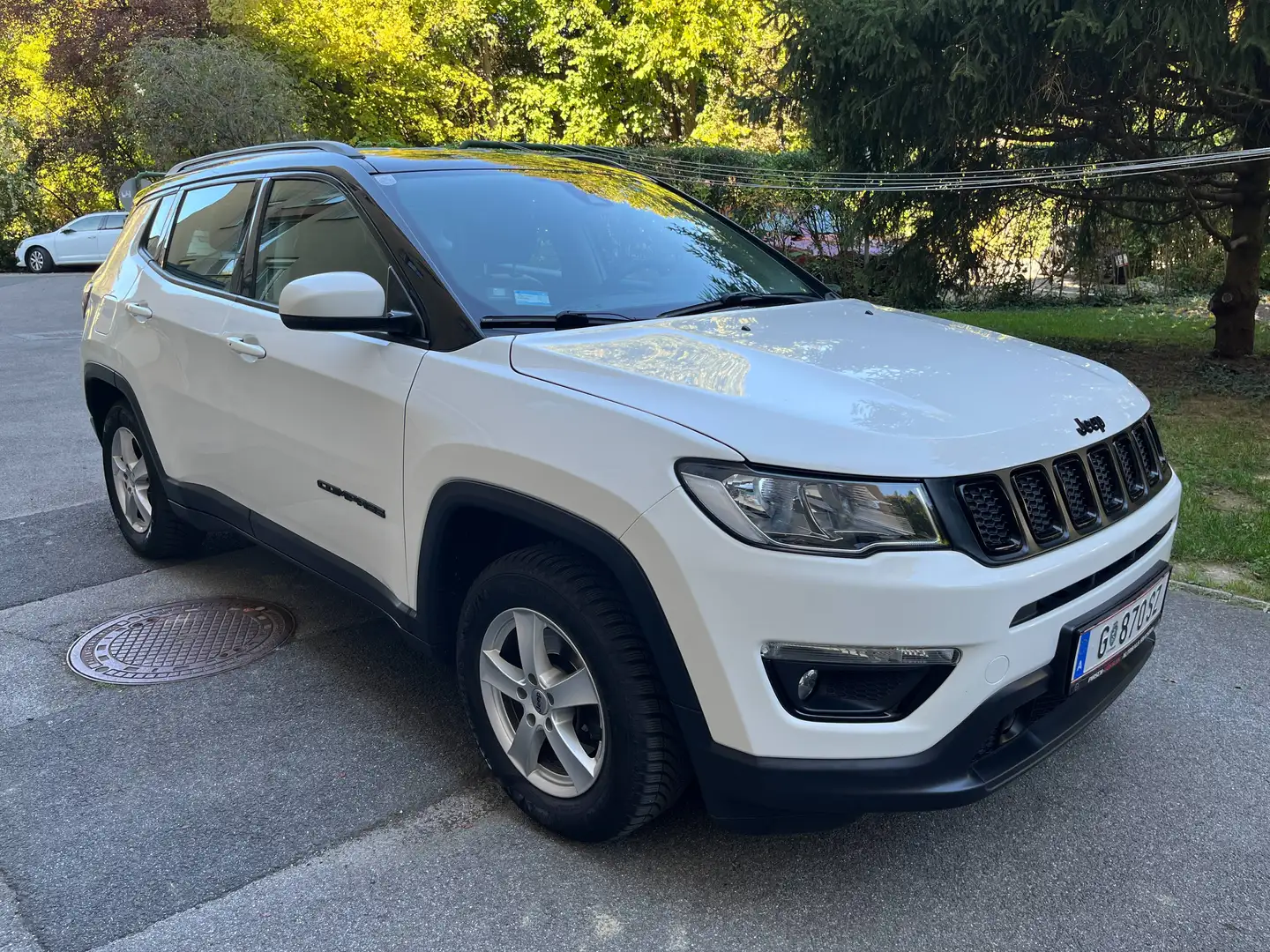 Jeep Compass Compass 1,4 MultiAir2 FWD Night Eagle Night Eagle Weiß - 2