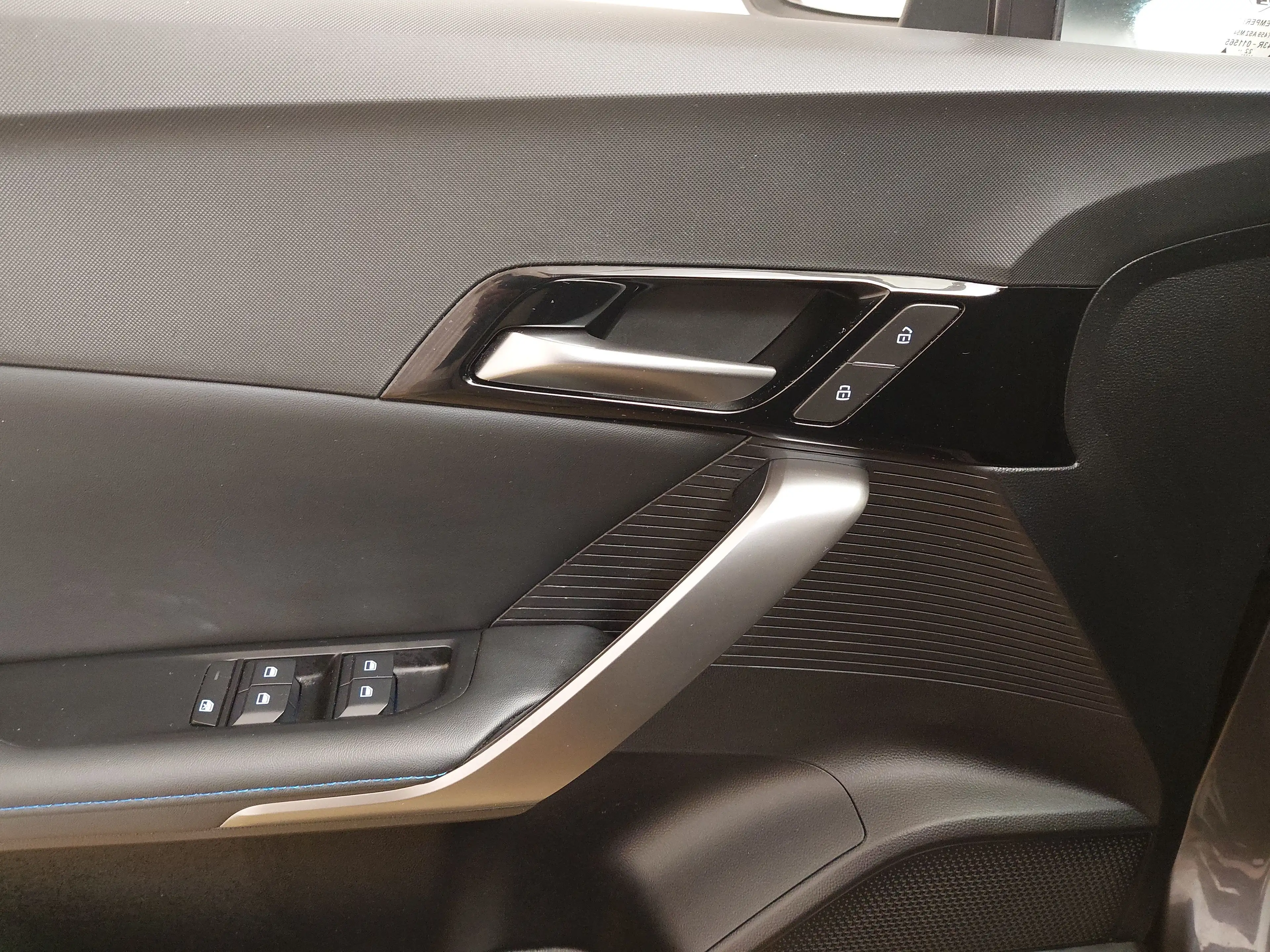 MG MG4 Electric LED CARPLAY PDC ACC — photo 5