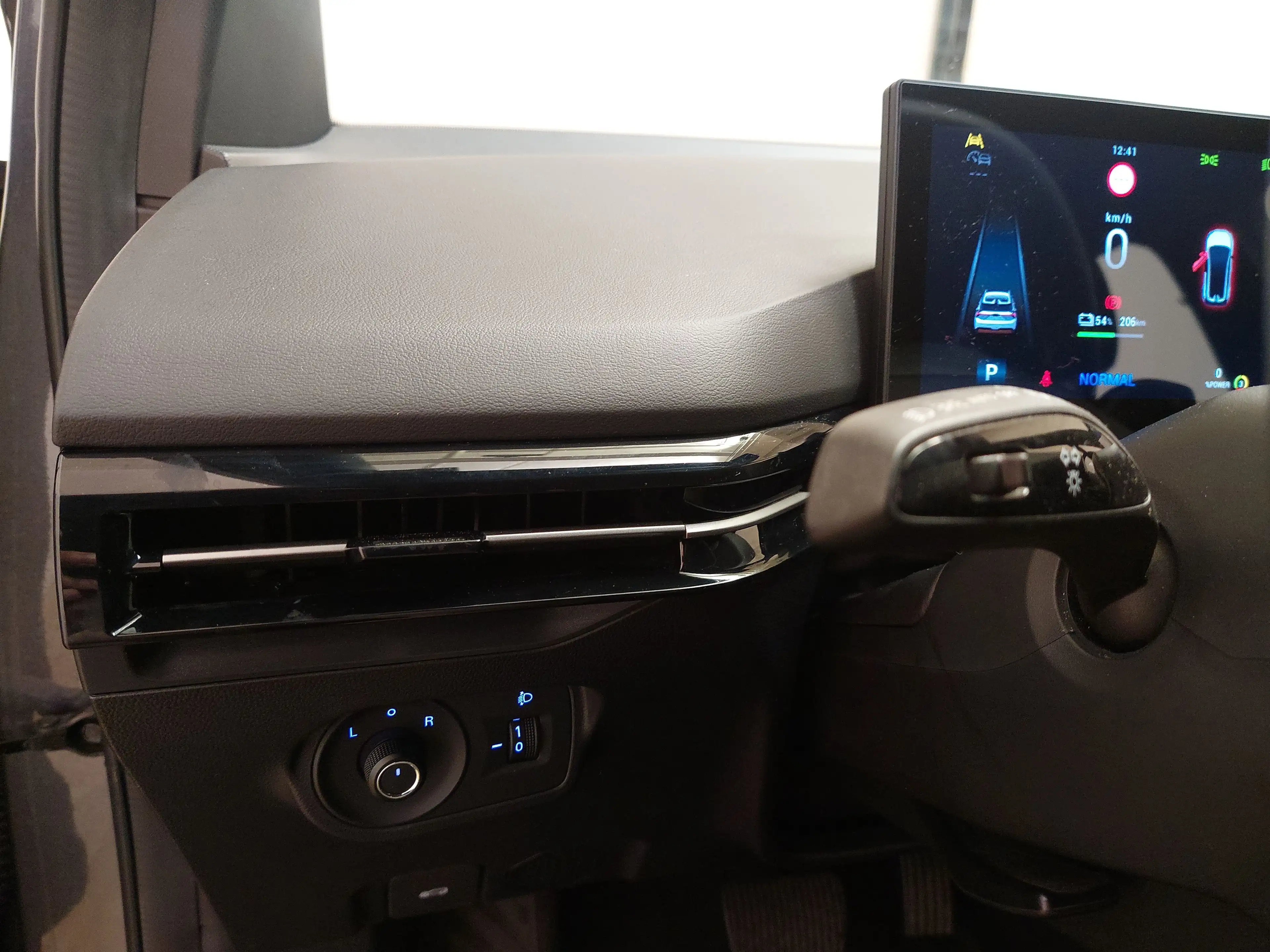 MG MG4 Electric LED CARPLAY PDC ACC — photo 7