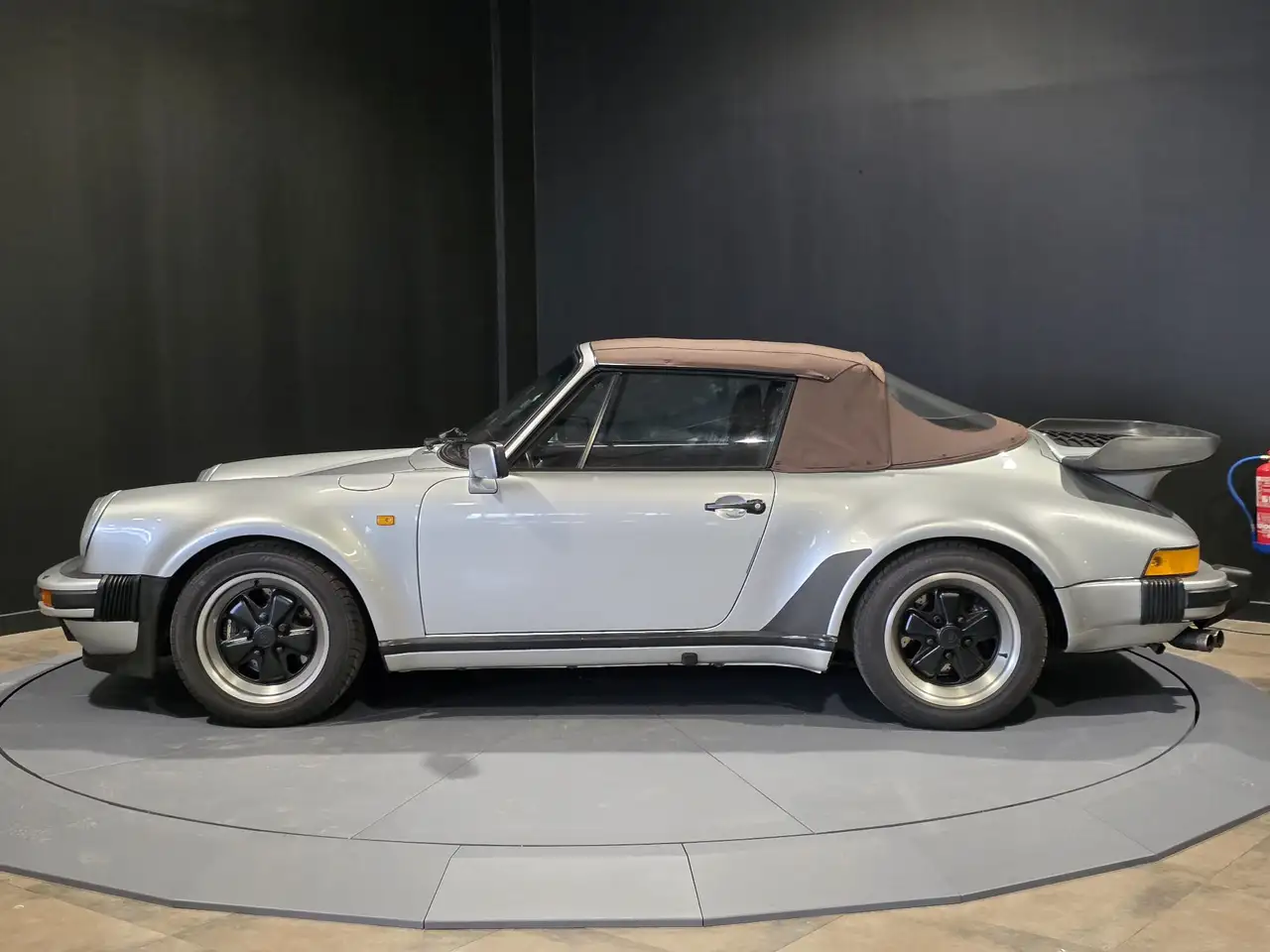 Porsche 911 930 Turbo 300, foto 3