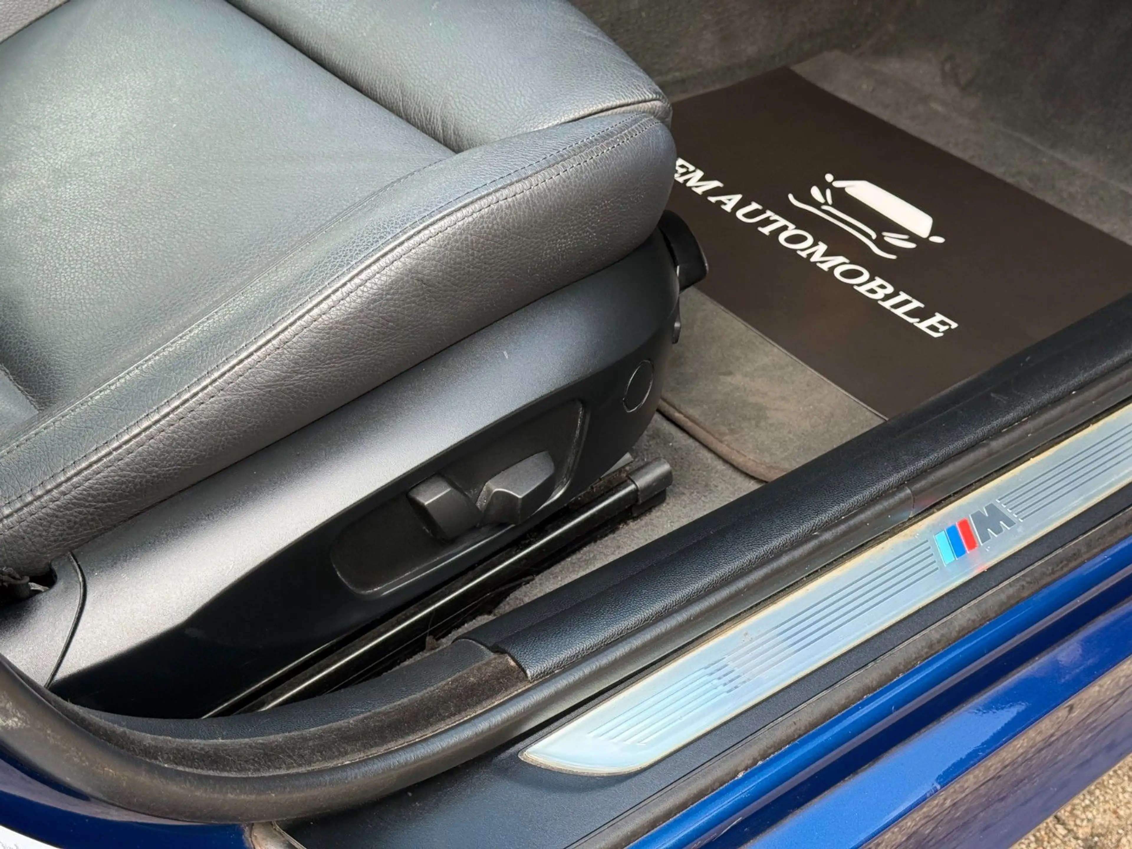 BMW 325 d*2.Hand*Scheckheft*M57*M Paket*Le Mans Blau* — photo 10