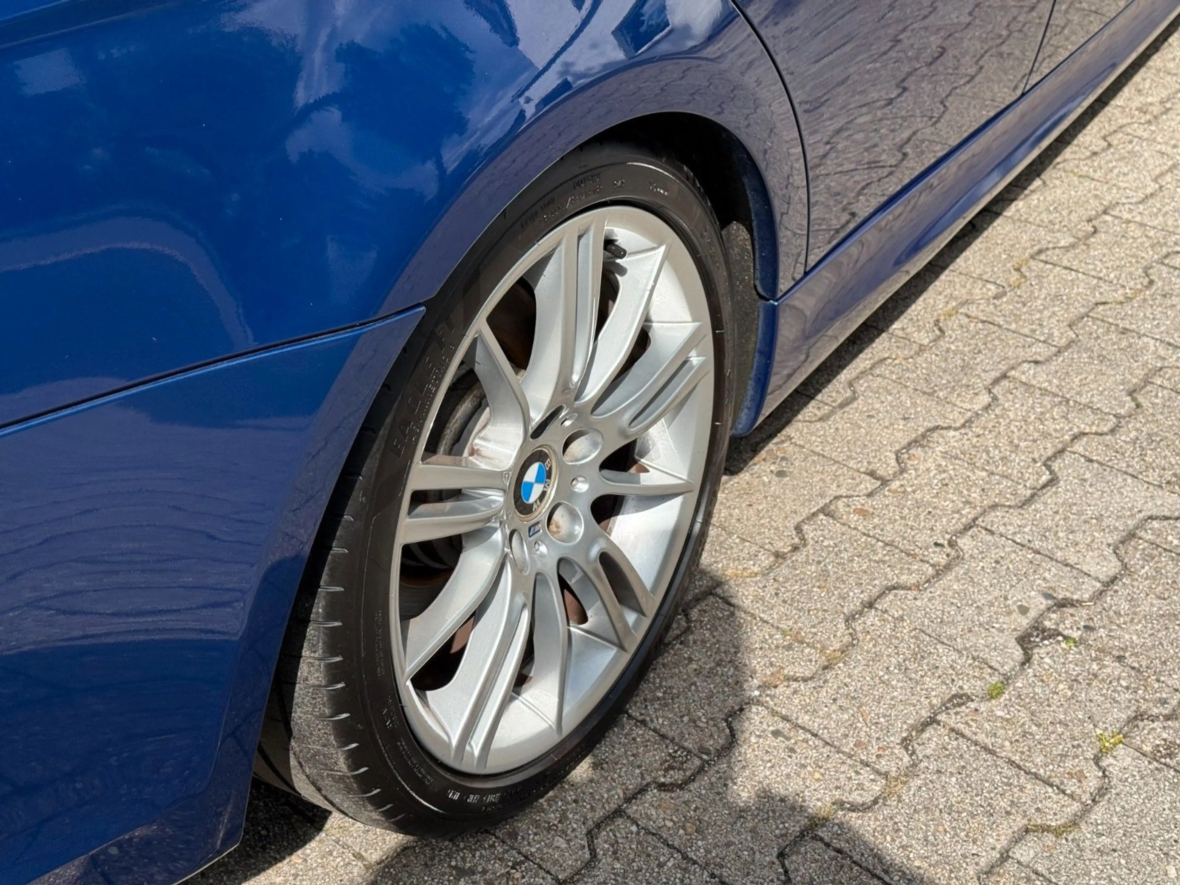 BMW 325 d*2.Hand*Scheckheft*M57*M Paket*Le Mans Blau* — photo 5