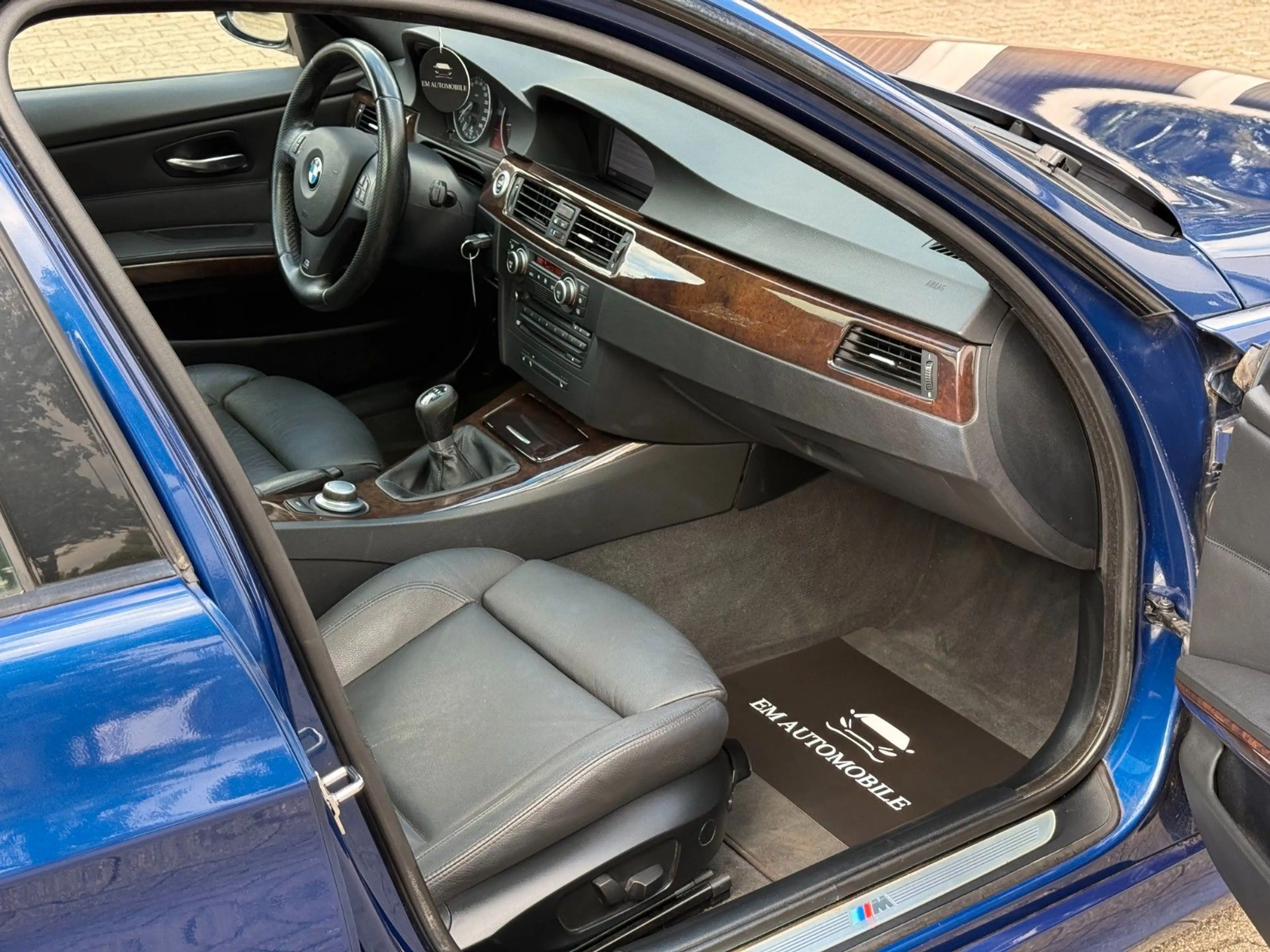 BMW 325 d*2.Hand*Scheckheft*M57*M Paket*Le Mans Blau* — photo 9