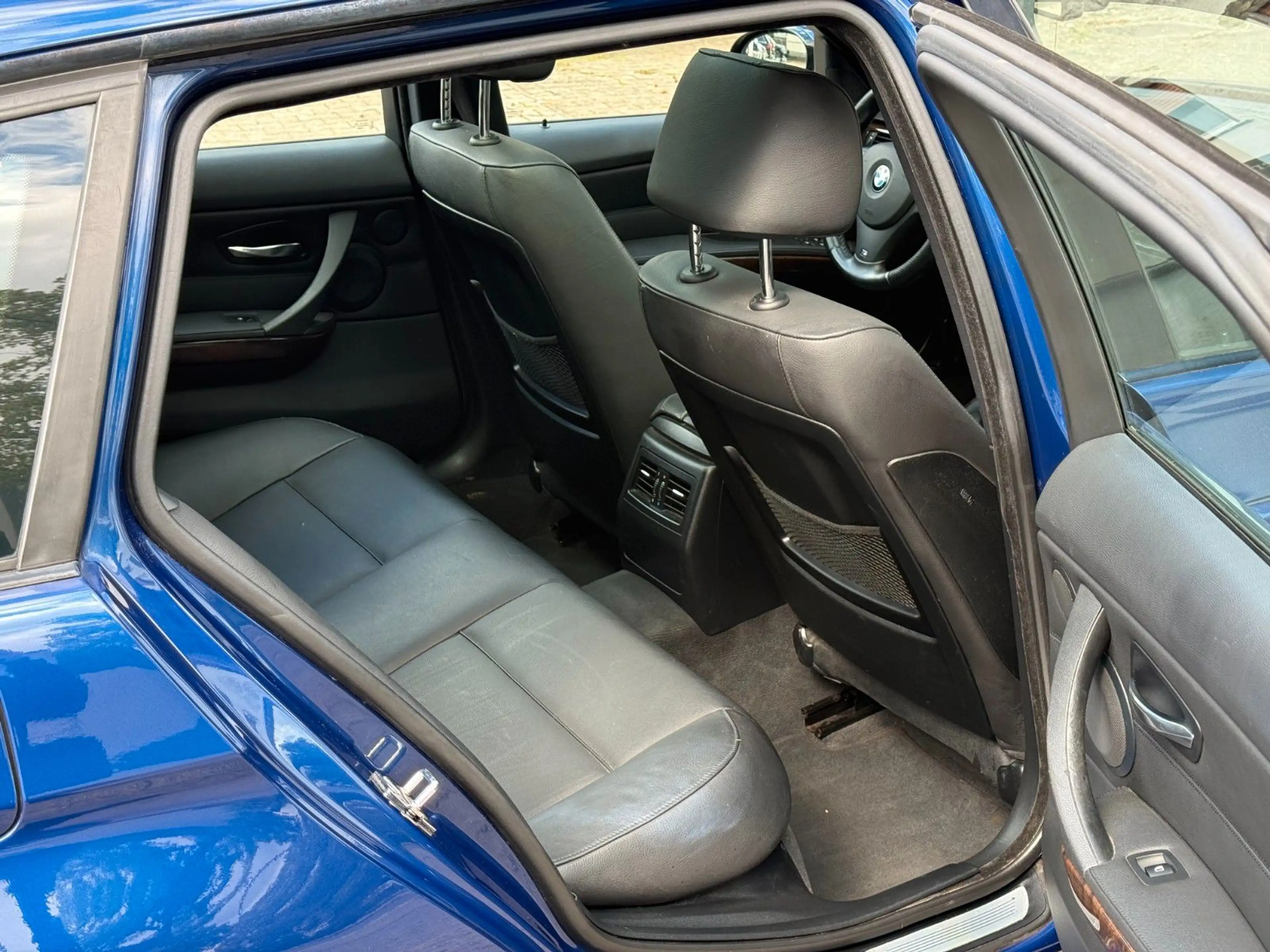 BMW 325 d*2.Hand*Scheckheft*M57*M Paket*Le Mans Blau* — photo 7