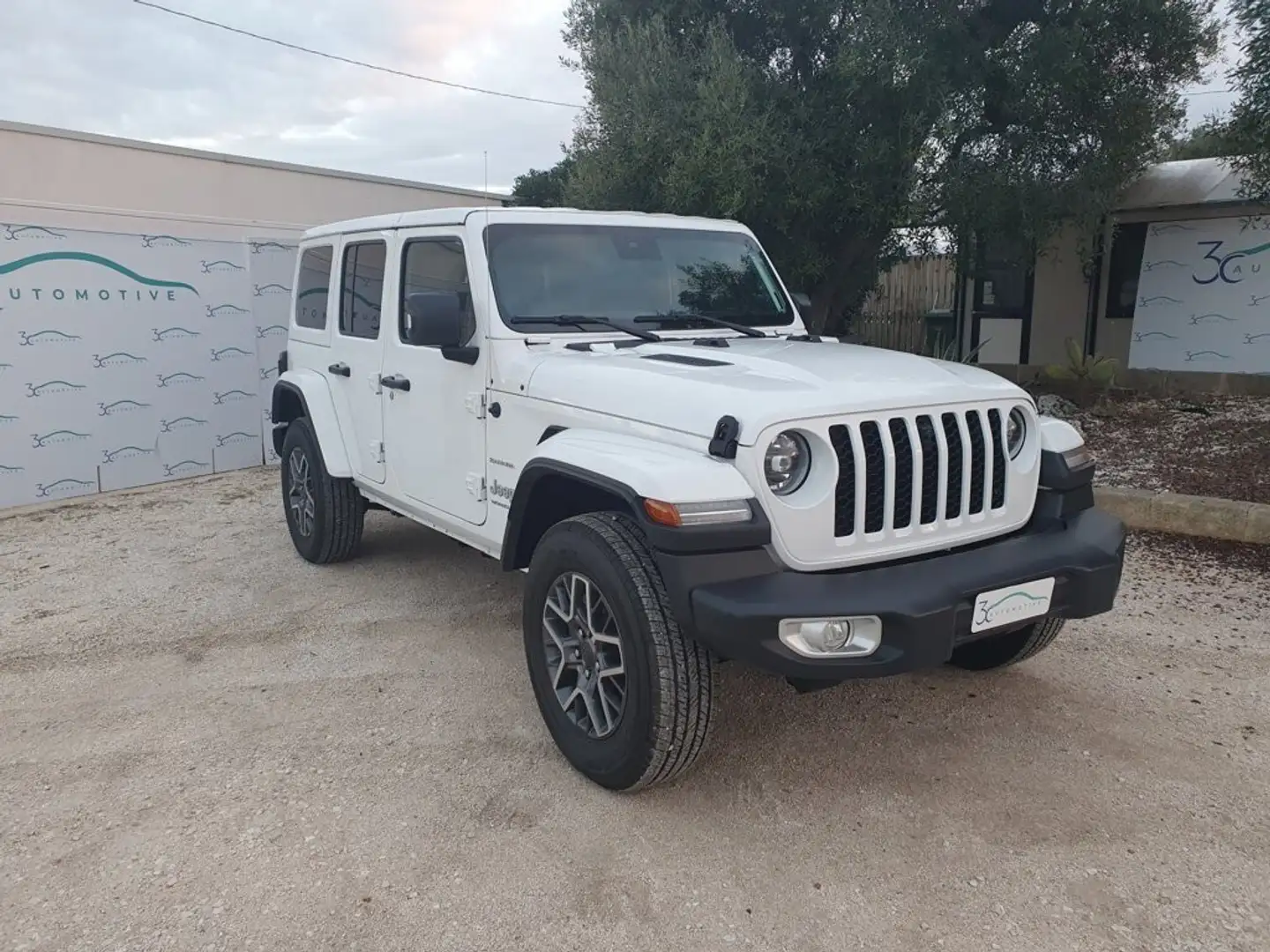 Jeep Wrangler Unlimited 2.0 PHEV ATX 4xe Sahara Bianco - 1