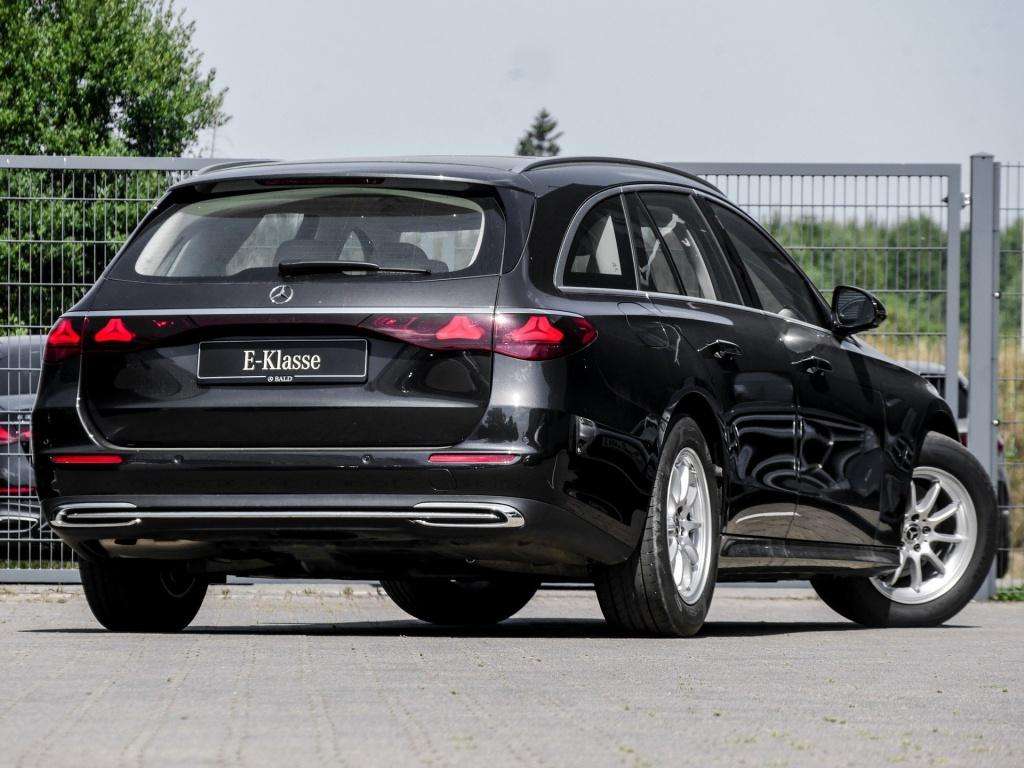 Mercedes-Benz E 200