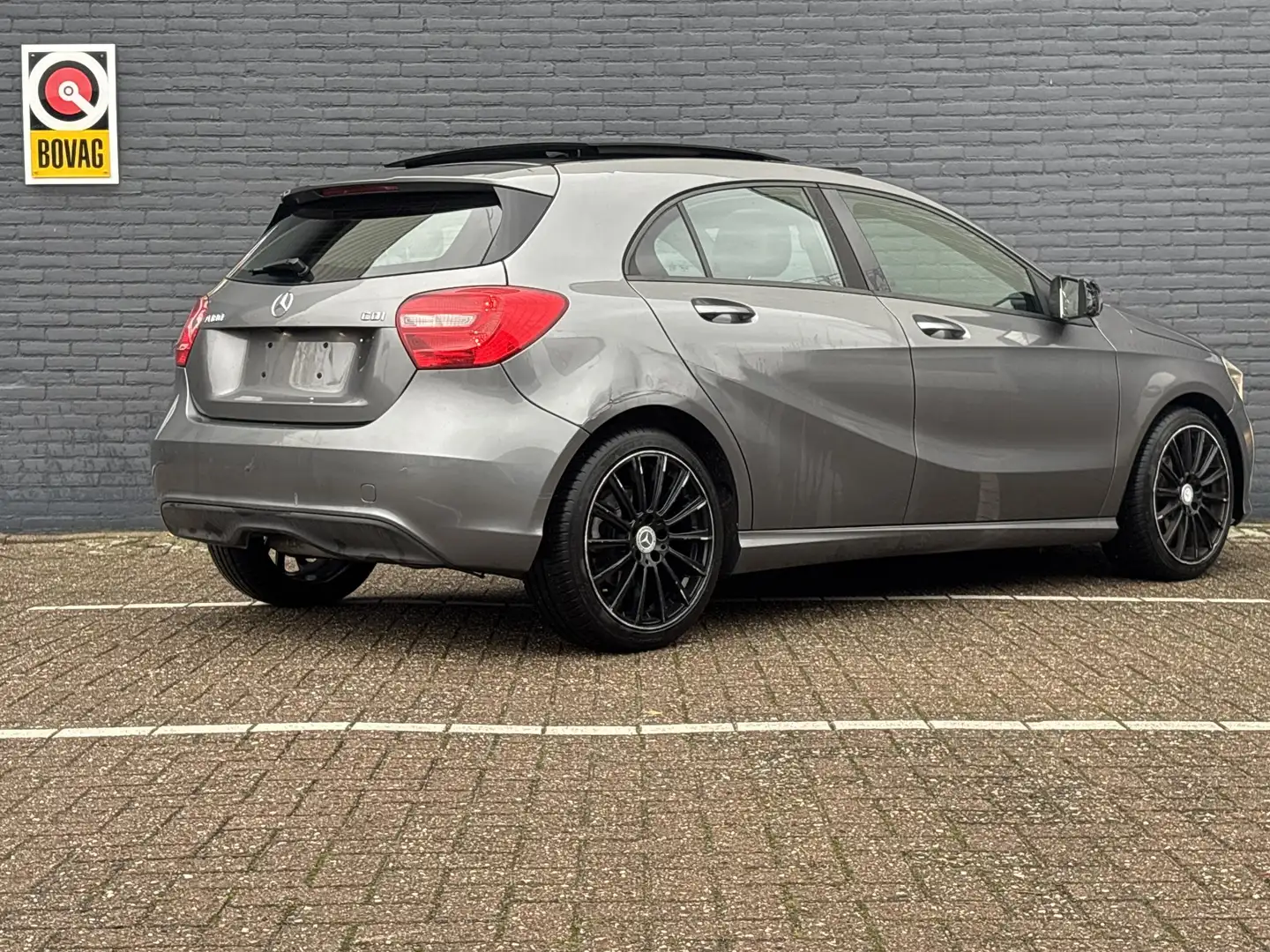 Mercedes-Benz A 180 CDI Ambition | Pano | AMG Velgen | Leder | Cruise Grijs - 2