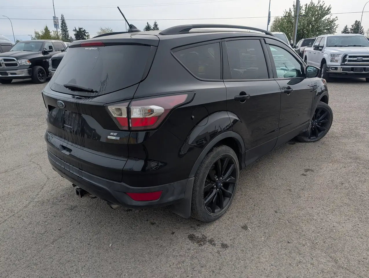 Ford Escape снимка Ford Escape